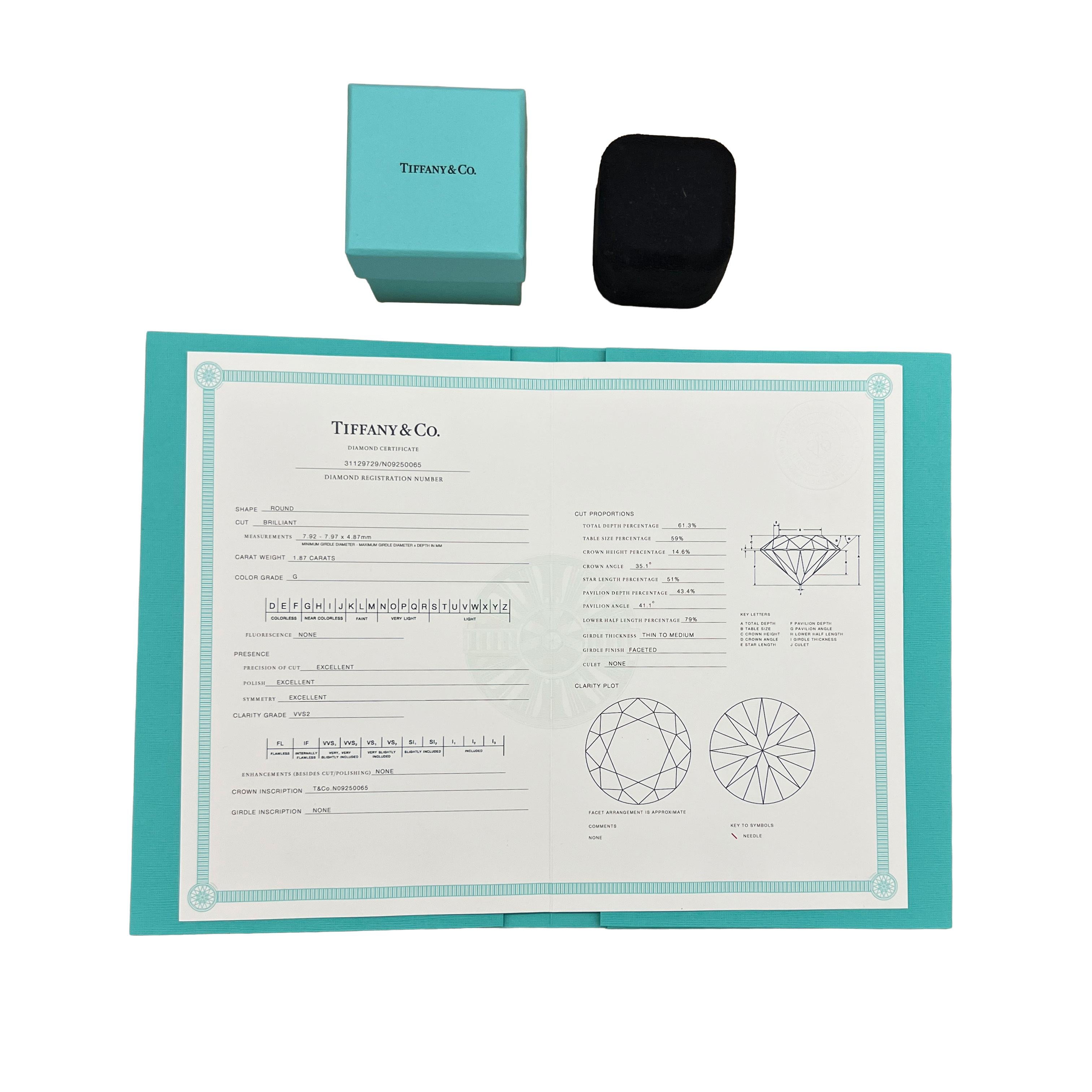 Tiffany & Co. Bague de fiançailles à diamants ronds et brillants de 1,87 ct en serti clos en vente 2