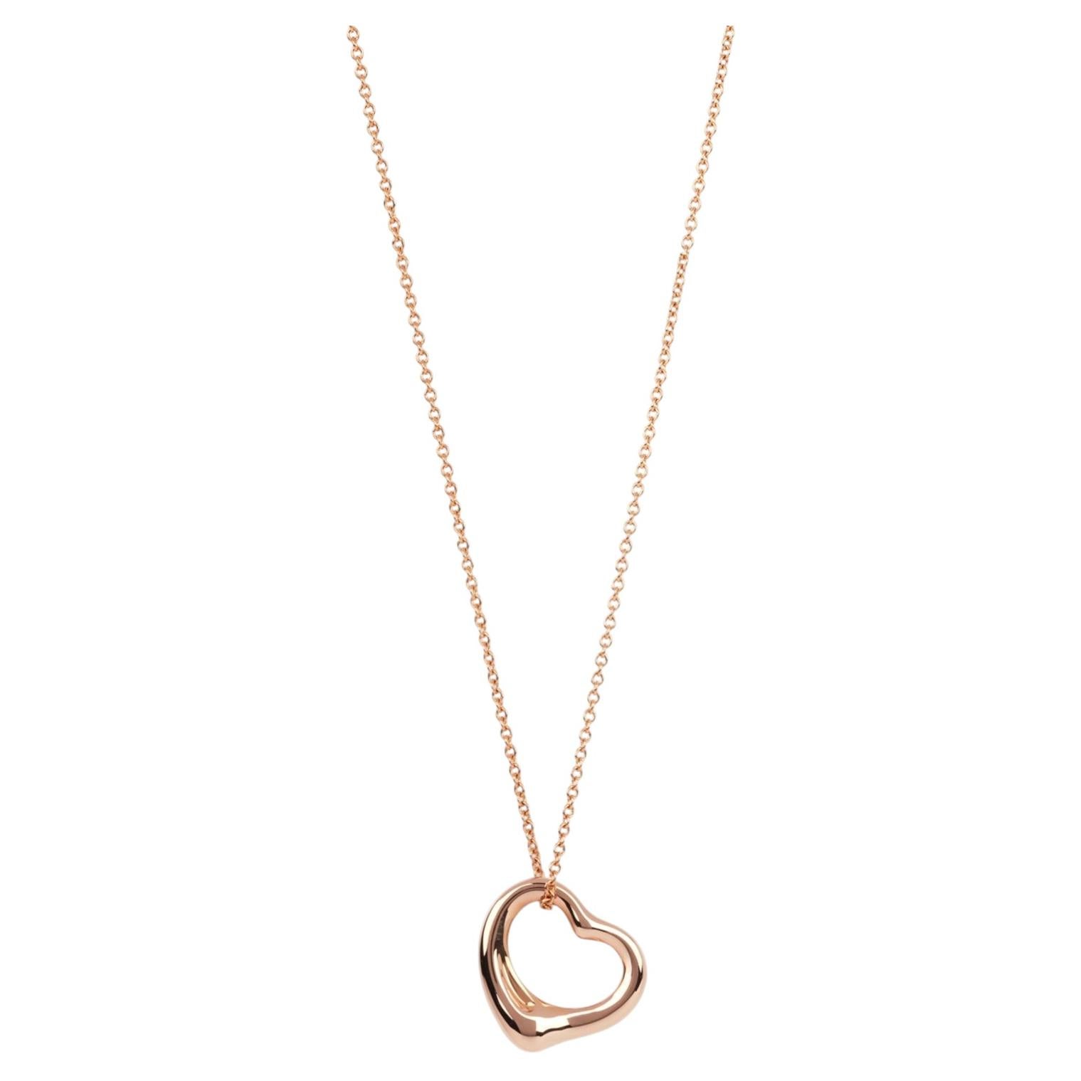 Colgante «Open Heart» de Elsa Peretti, de Tiffany & Co., en oro rosa de 18 quilates, de 16 mm