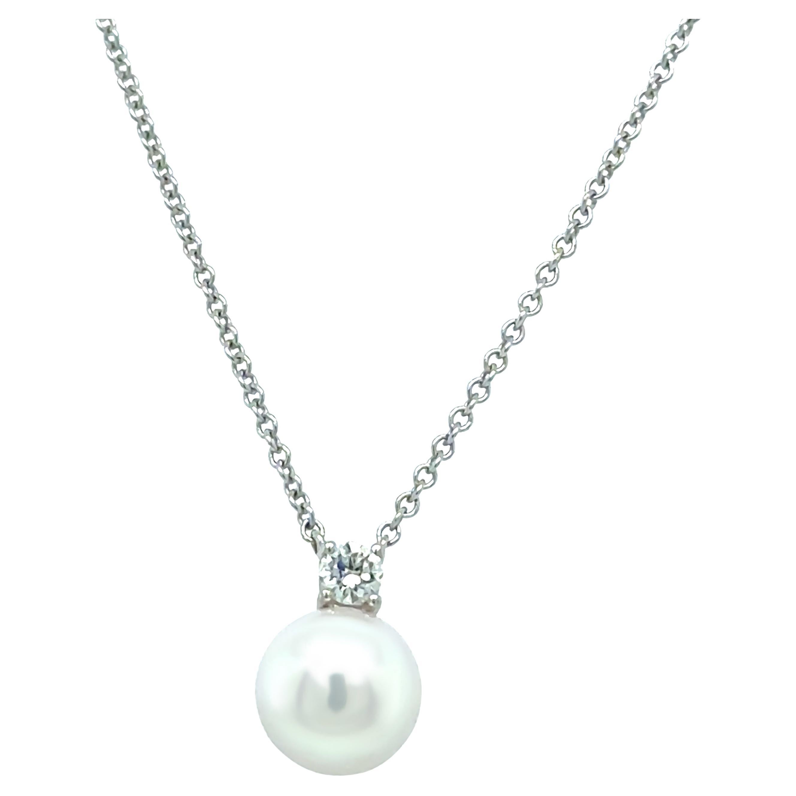 Tiffany & Co. 18ct White Gold Akoya Pearl Diamond Pendant Necklace 2.63g