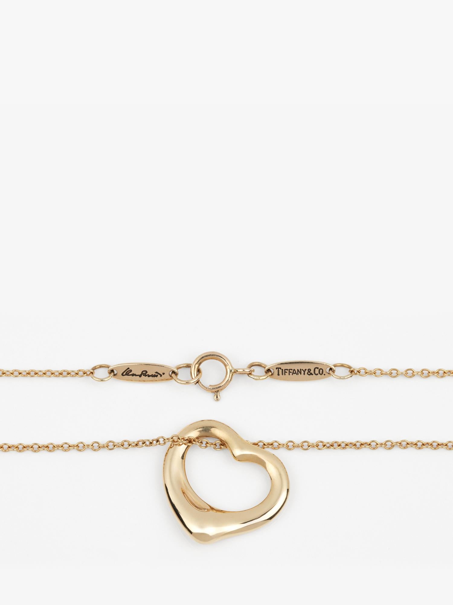 Tiffany & Co. Pendentif Elsa Peretti en or jaune 18 carats avec cœur ouvert de 16 mm Bon état - En vente à Bishop's Stortford, Hertfordshire