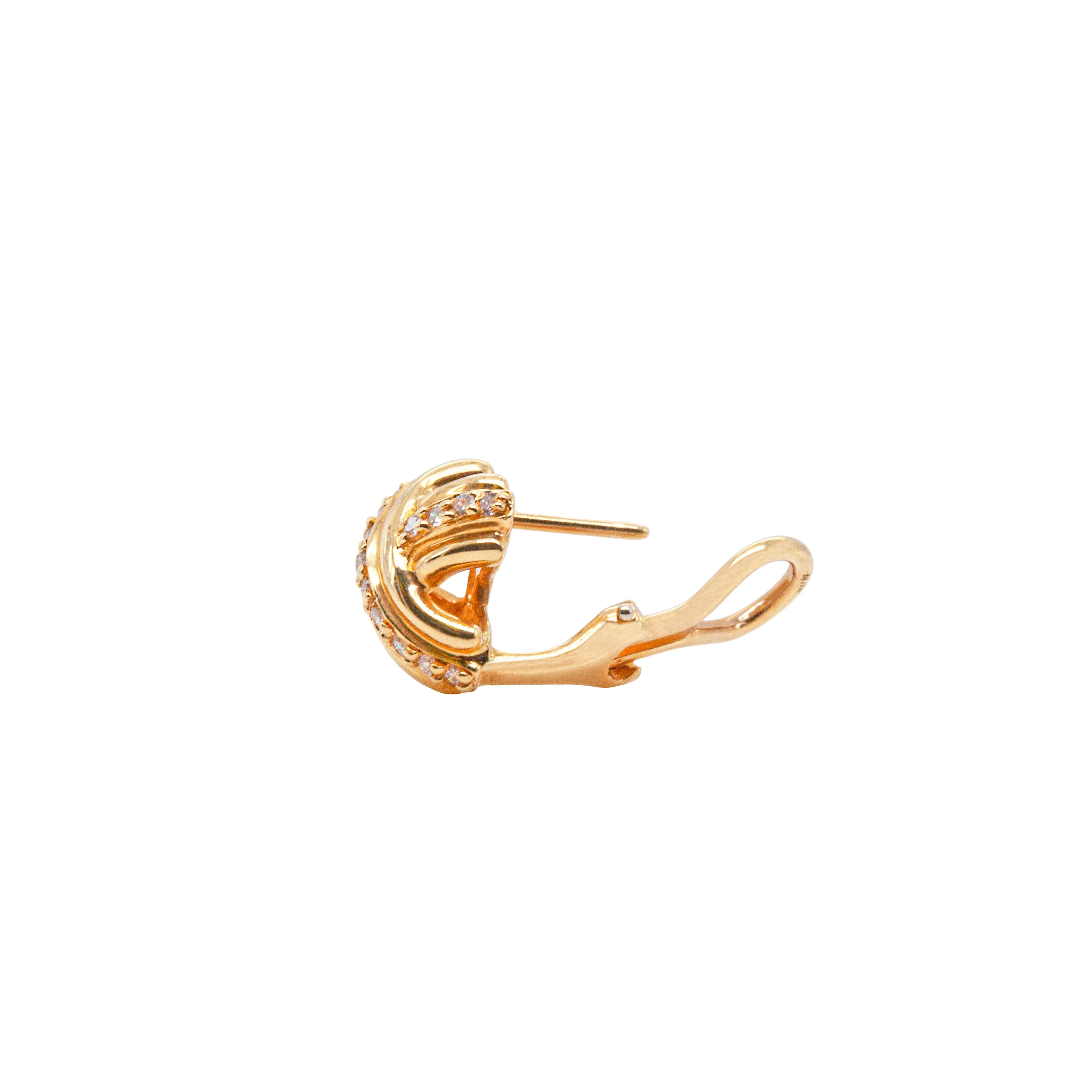 Moderne Tiffany & Co. Boucles d'oreilles « Kiss » en or jaune 18 carats et diamants en vente
