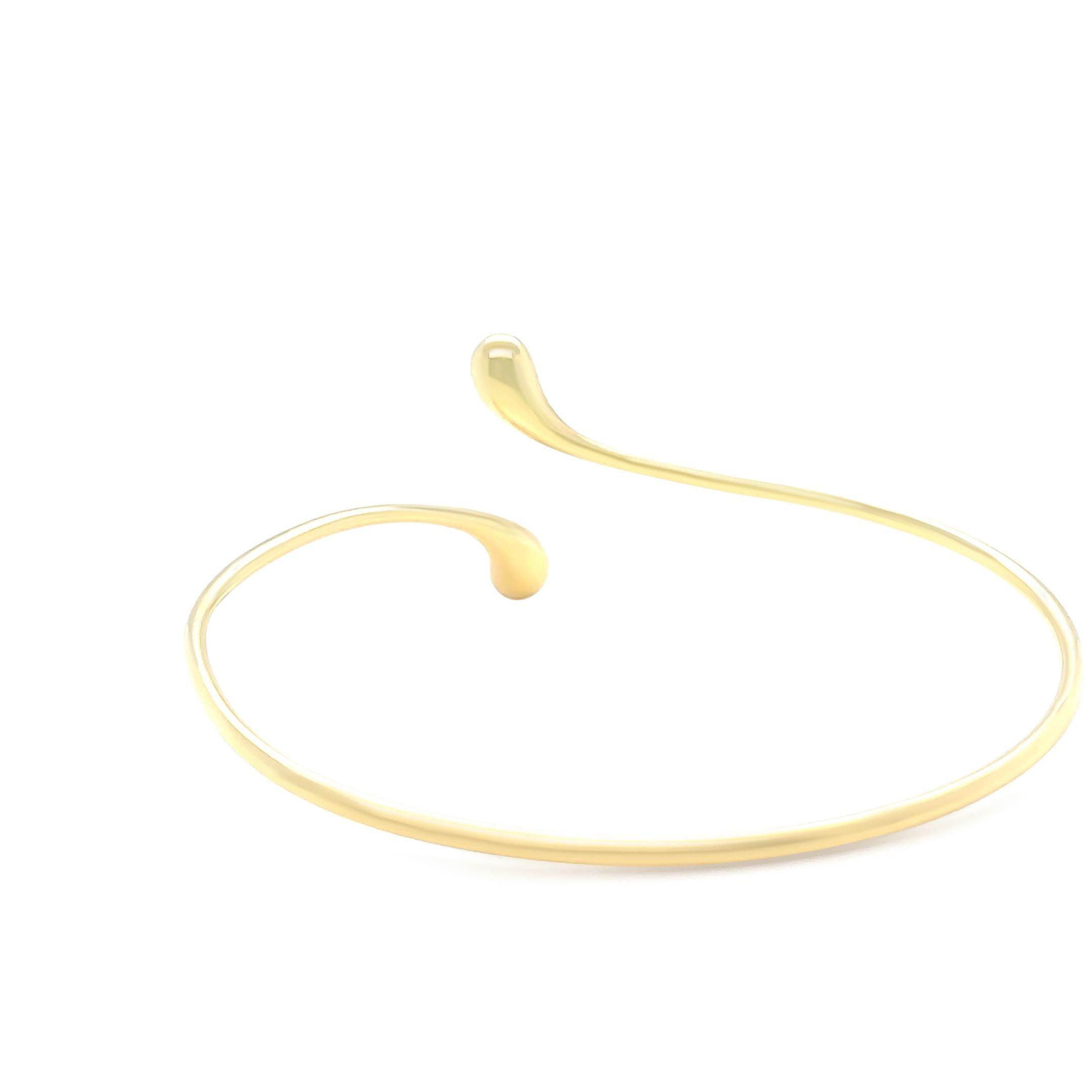 Tiffany & Co 18ct Yellow Gold Elsa Peretti Elongated Teardrop Bangle 14.13g In Excellent Condition For Sale In SYDNEY, NSW