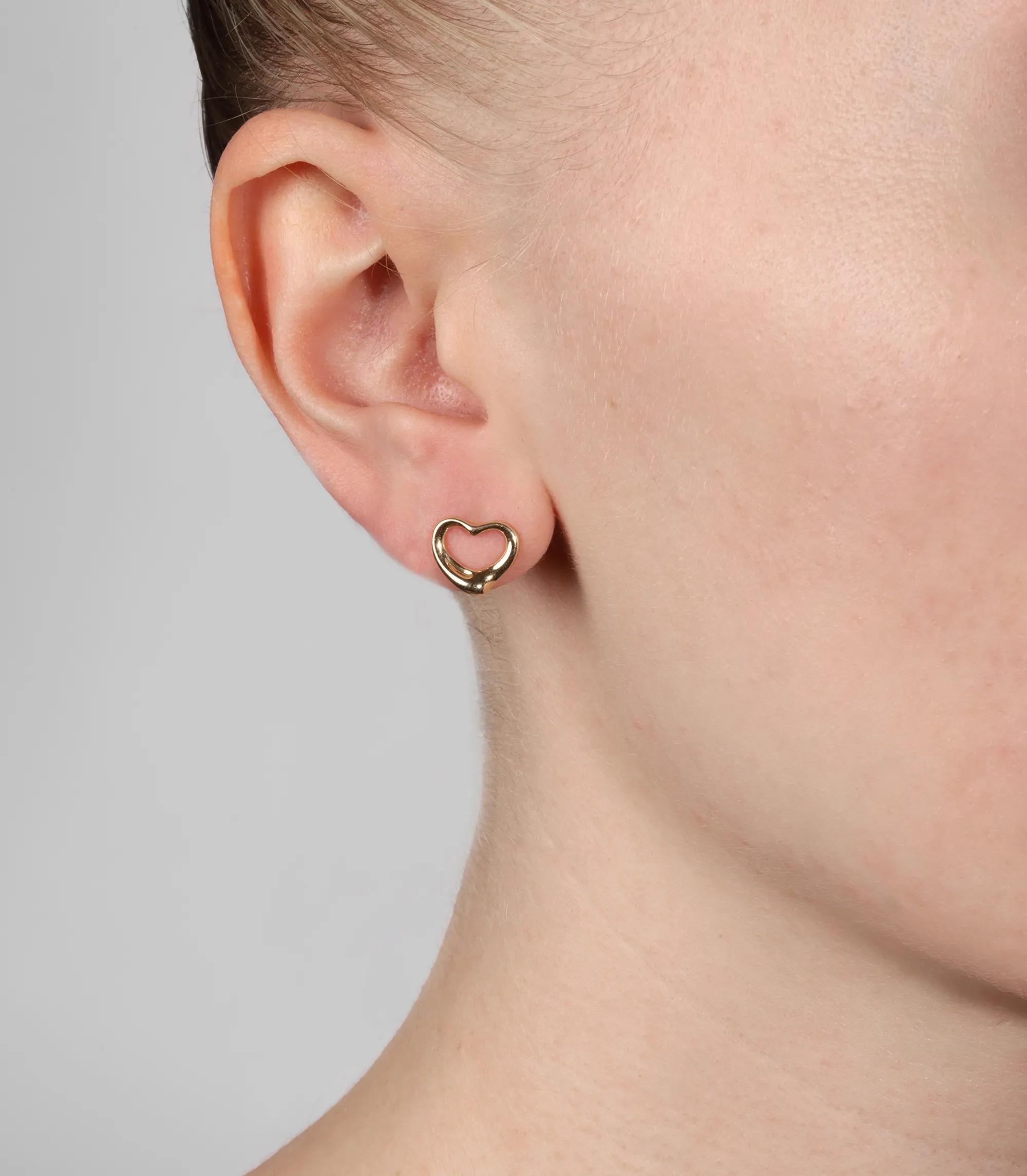 Tiffany & Co. 18ct Yellow Gold  Elsa Peretti Open Heart Stud Earring In Excellent Condition In Bishop's Stortford, Hertfordshire