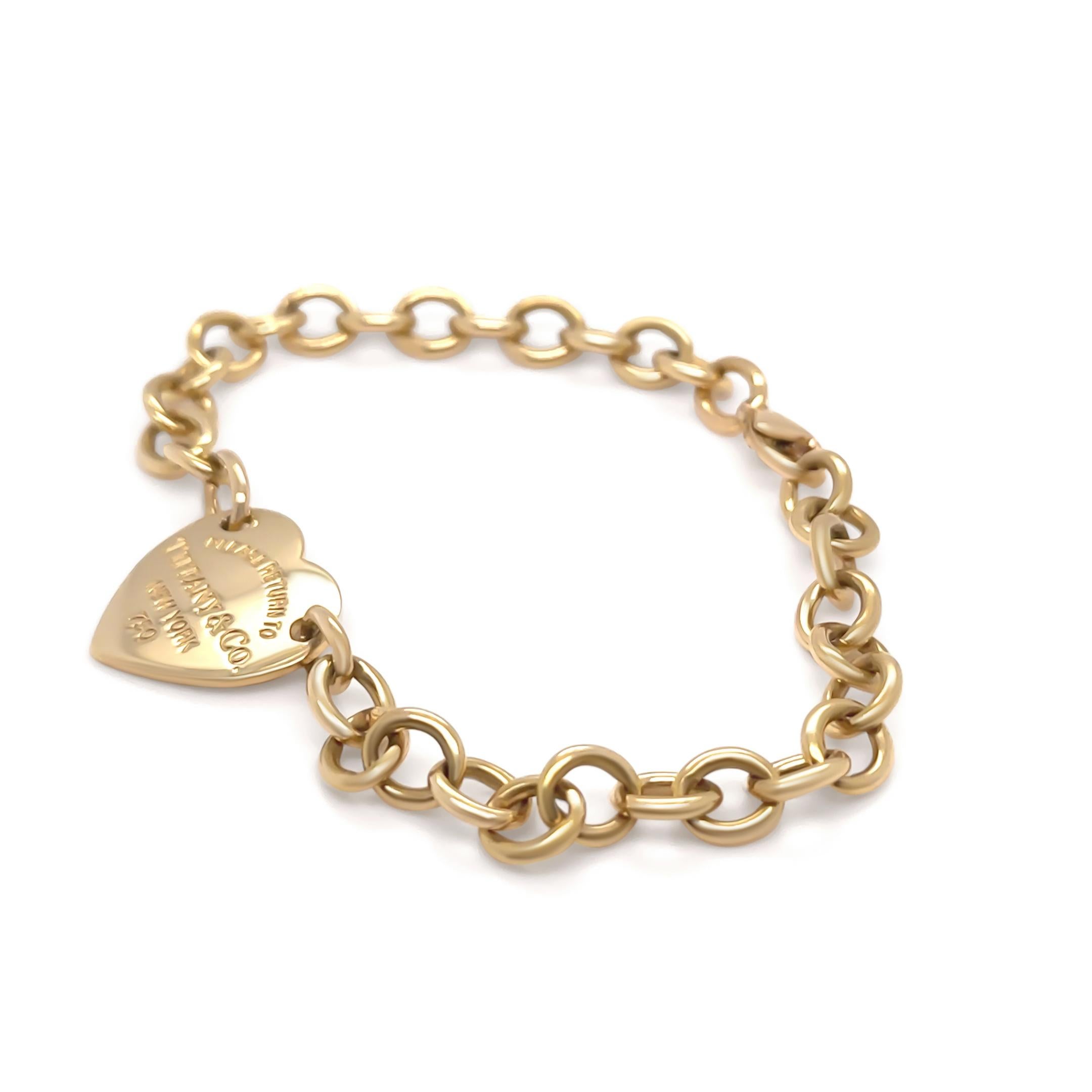 Tiffany & Co. 18ct Yellow Gold Return to Tiffany Full Heart Toggle Bracelet 26.5 In Excellent Condition In SYDNEY, NSW