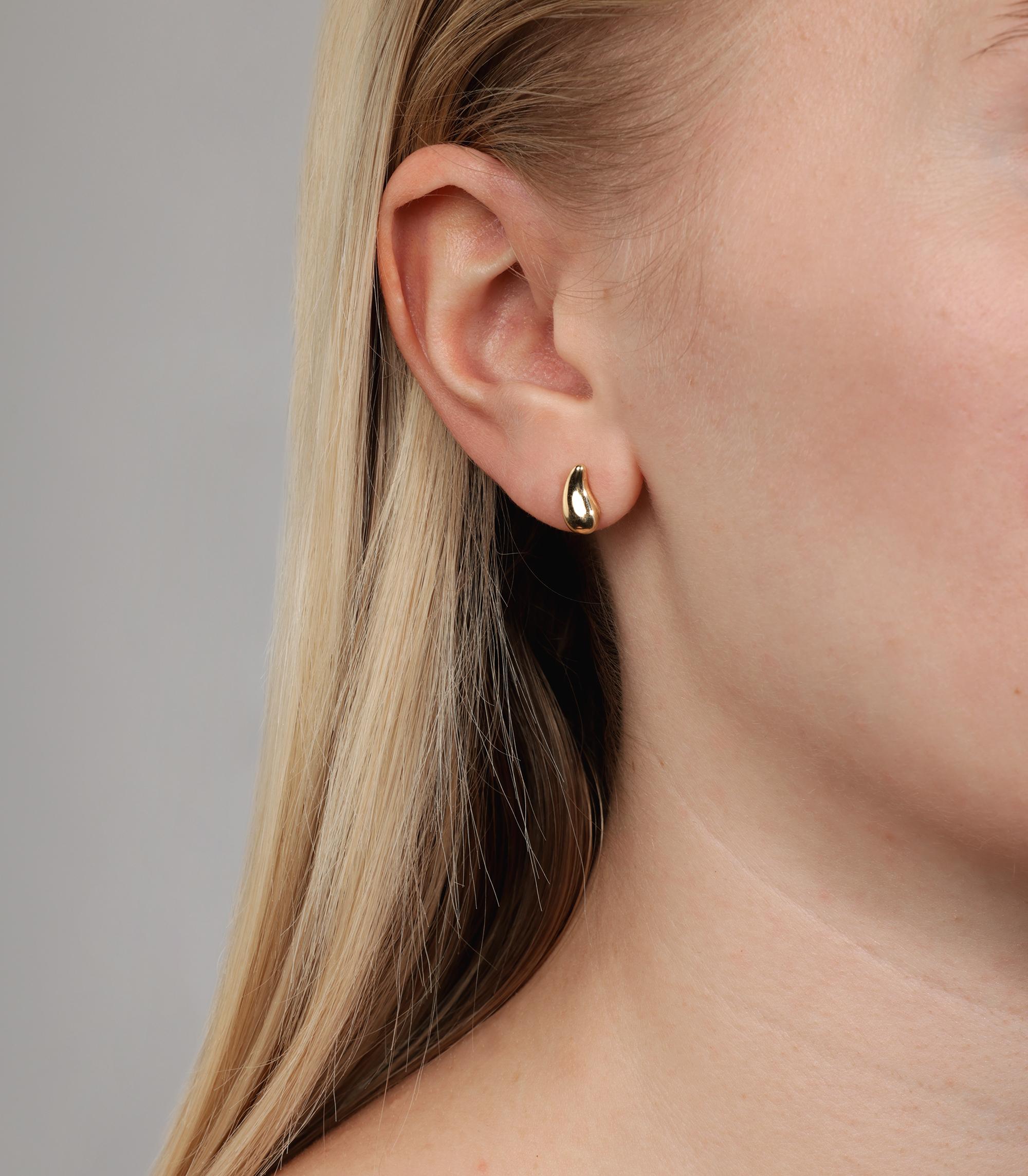 Orecchini a goccia in oro giallo 18ct Tiffany & Co.

Dettagli del prodotto
Xupes Ref: J1546
Marchio: Tiffany & Co.
Model: Orecchini a goccia
Tipo: Orecchini
Materiale(i): Oro giallo 18ct

Specifiche
Peso totale: 3,46 g
Lunghezza orecchini: 10,5