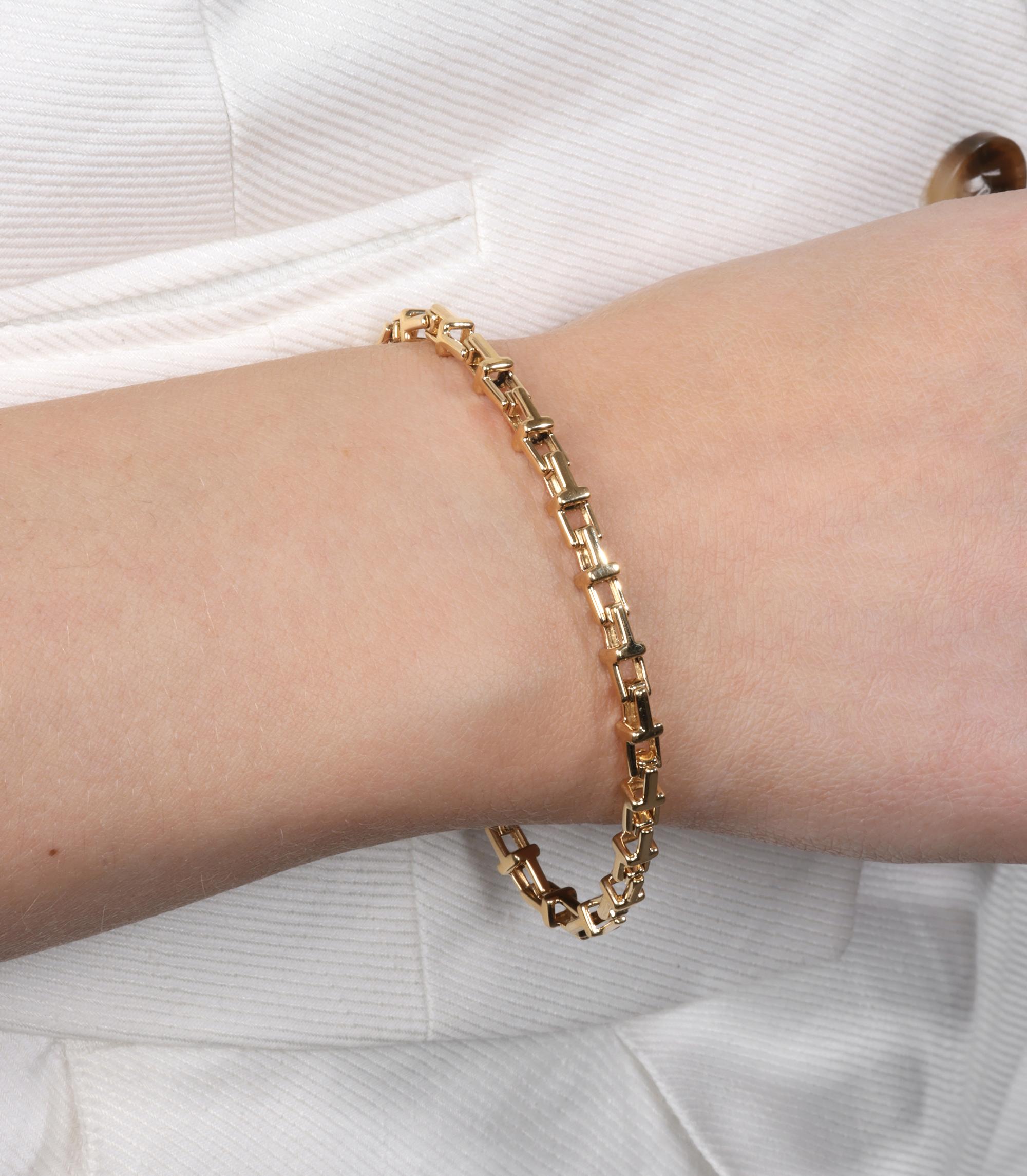 Tiffany & Co. 18ct Yellow Gold Tiffany T Bracelet

Brand- Tiffany & Co.
Model- Tiffany T Bracelet
Product Type- Bracelet
Accompanied By- Tiffany & Co Box
Material(s)- 18ct Yellow Gold

Bracelet Length- 18.5cm
Bracelet Width- 3mm
Total Weight-