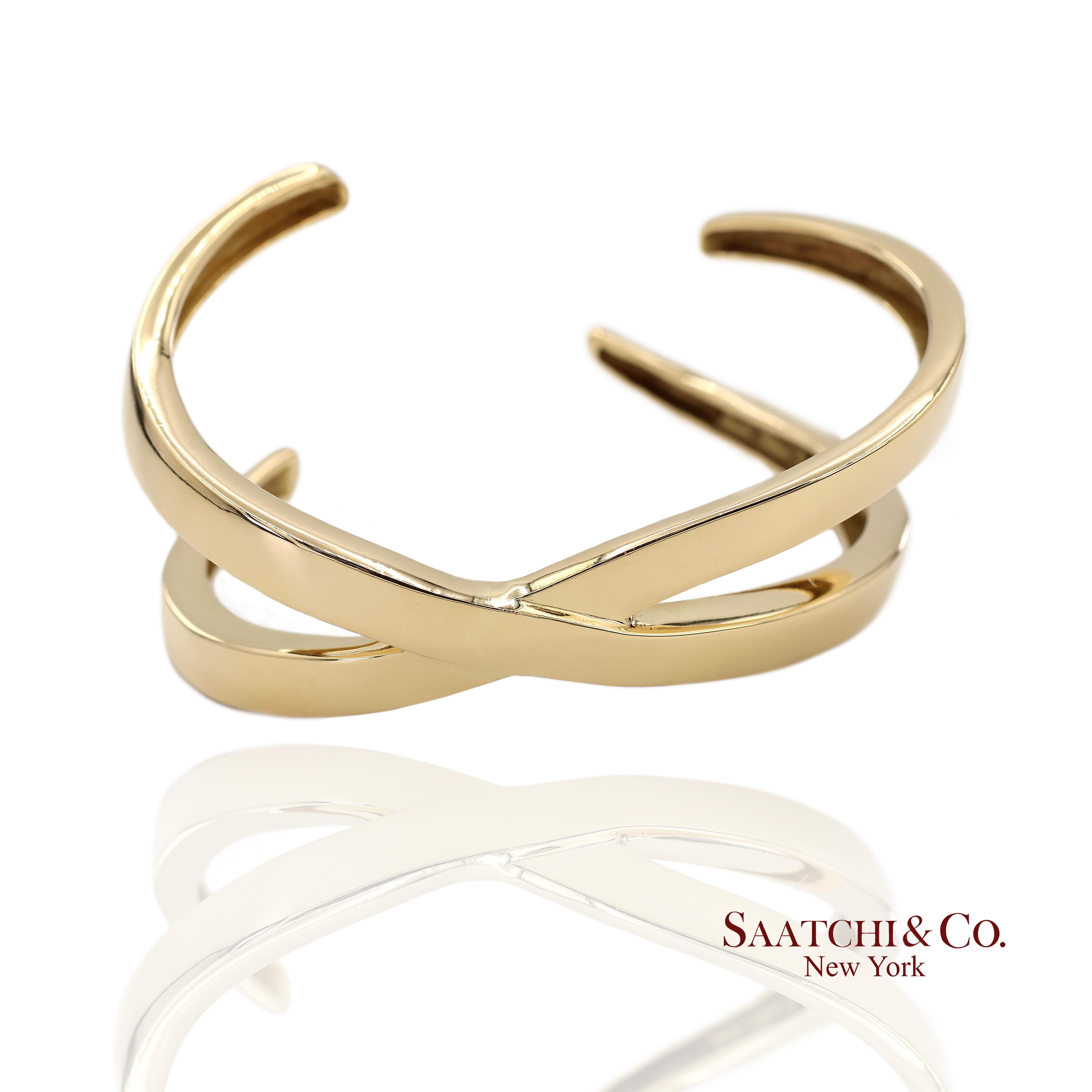 Contemporary Tiffany & Co. 18K 750 Solid Yellow Gold Paloma Picasso Cuff Bangle Bracelet For Sale
