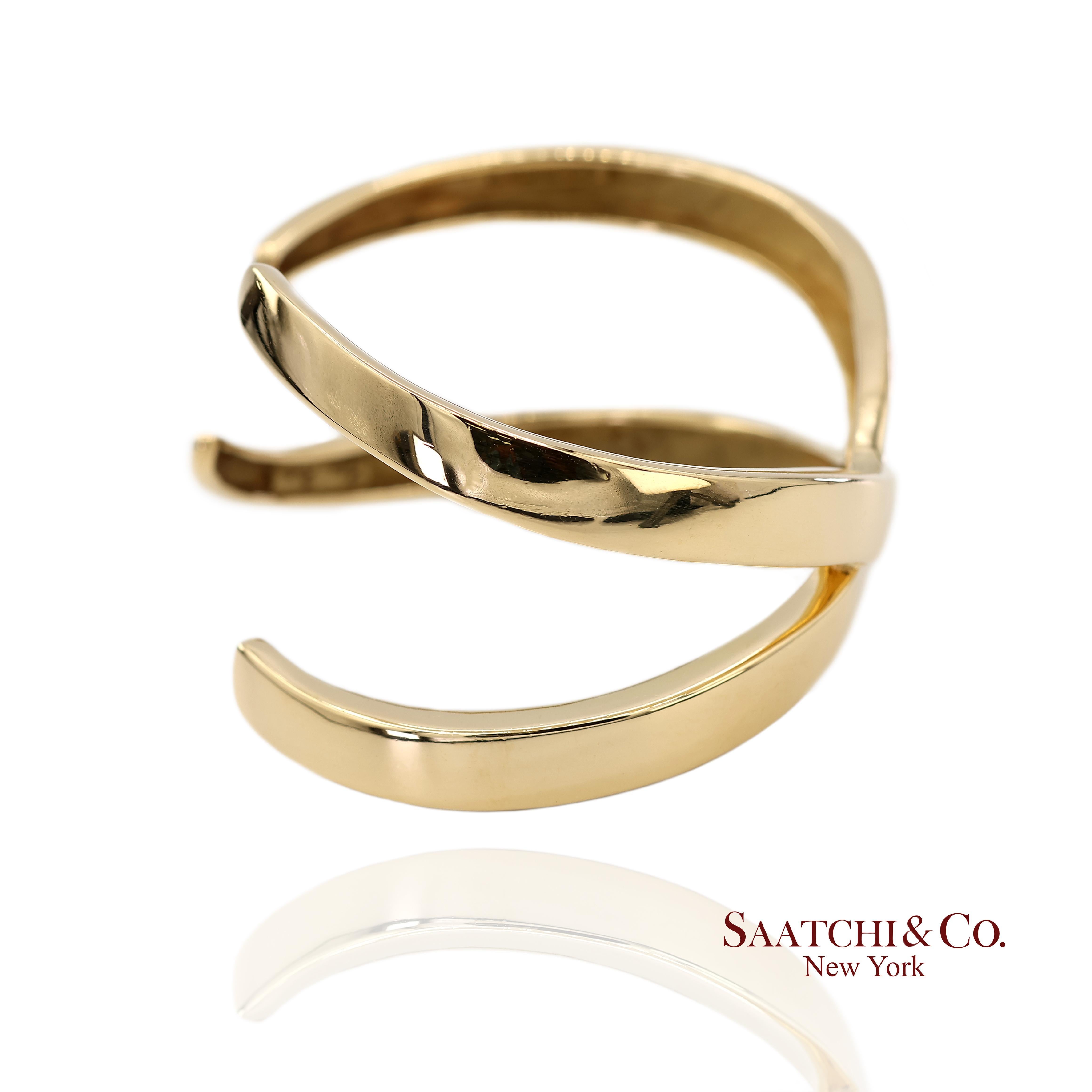 Women's or Men's Tiffany & Co. 18K 750 Solid Yellow Gold Paloma Picasso Cuff Bangle Bracelet For Sale