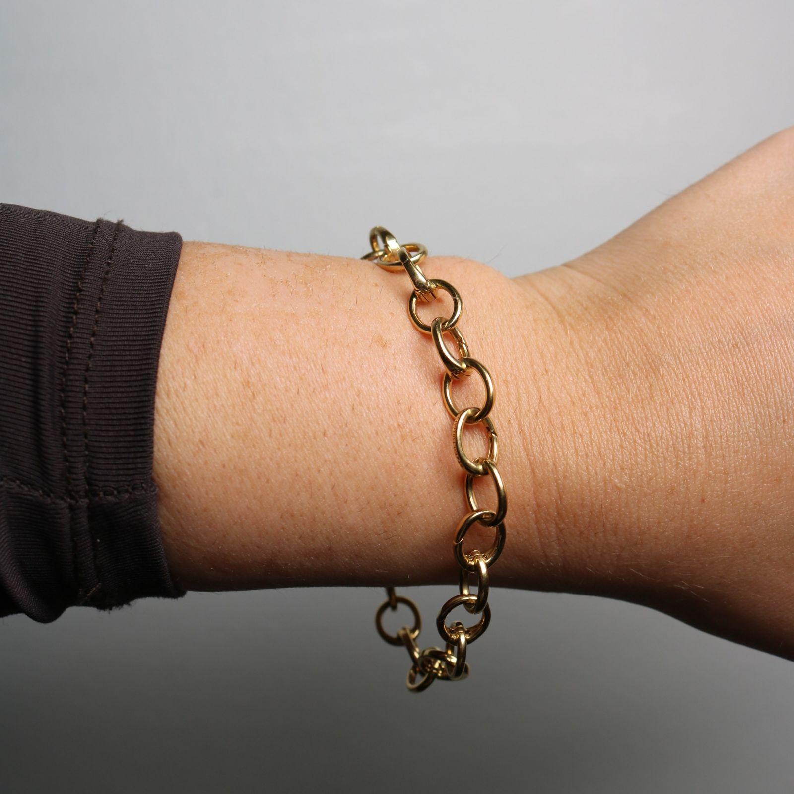 Tiffany & Co. 18K Clasping Charm Bracelet Or Jaune 13 Charm Links 7.25