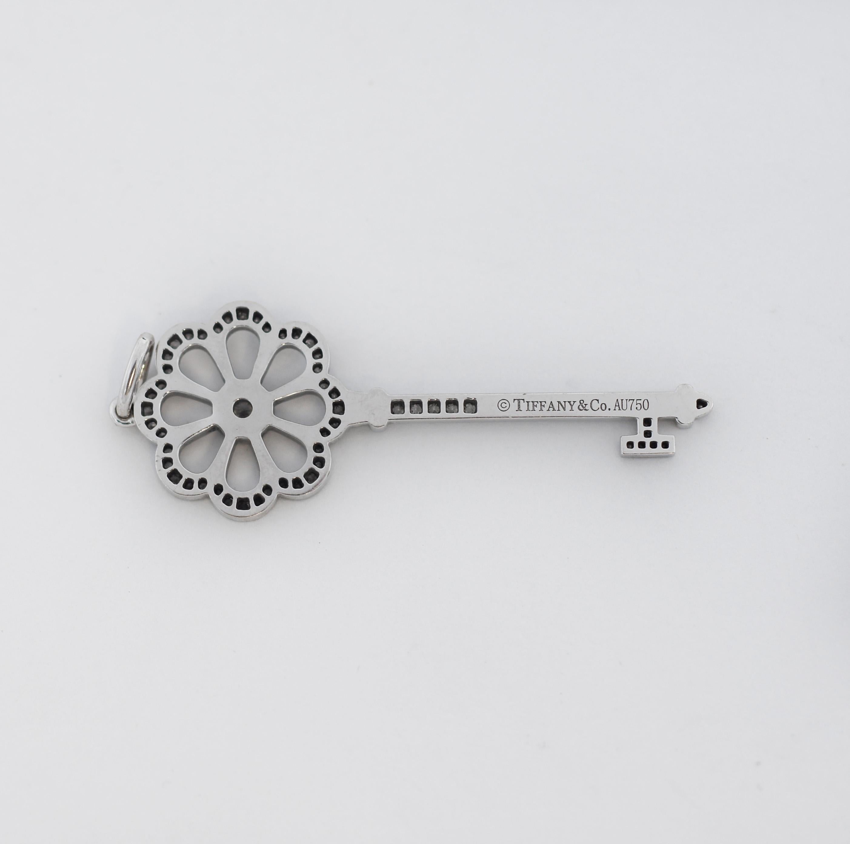 Tiffany & Co. 18K Diamonds Bloom Key Pendant In Good Condition For Sale In San Fernando, CA