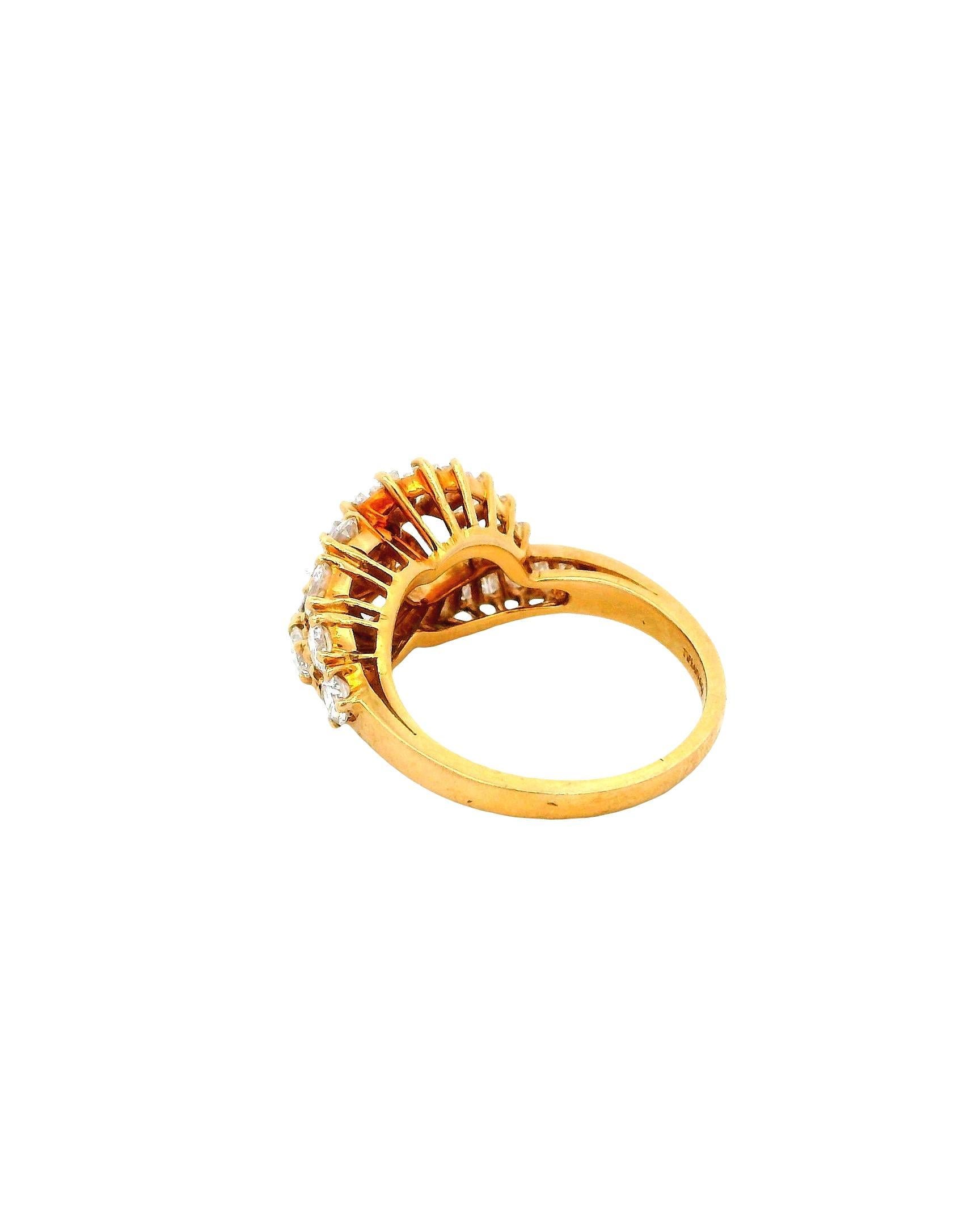 Tiffany & Co. 18K Golding & Co. 2.5 Ct Crossover Diamond Ring Box & Receipts en vente 2