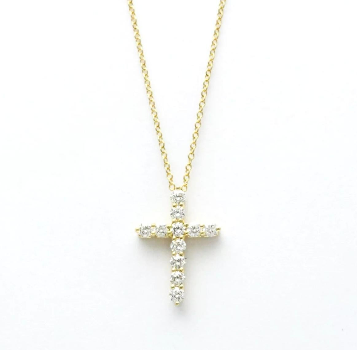 TIFFANY & Co. 18K Gold .42ct Diamond Cross Pendant Necklace In Excellent Condition For Sale In Los Angeles, CA