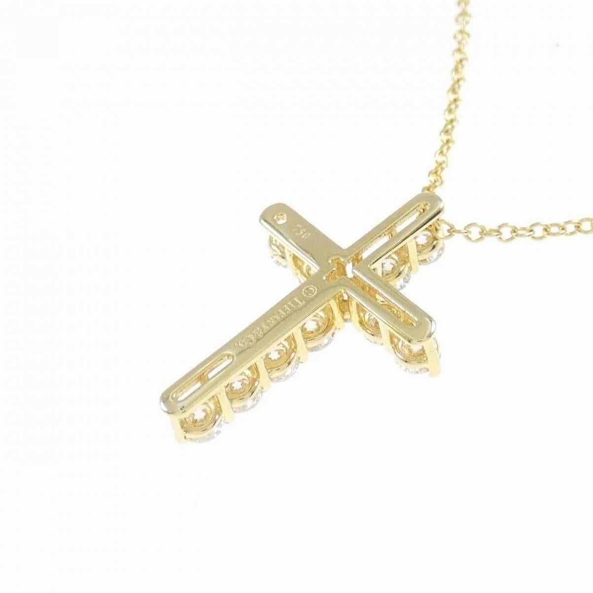 Donna Collana con croce di diamanti TIFFANY & Co. in oro 18 carati da 0,42 carati in vendita