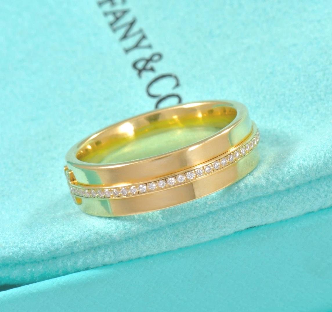 TIFFANY & Co. Anello a T con diamante largo 5,5 mm in oro 18 carati 7 in vendita 2