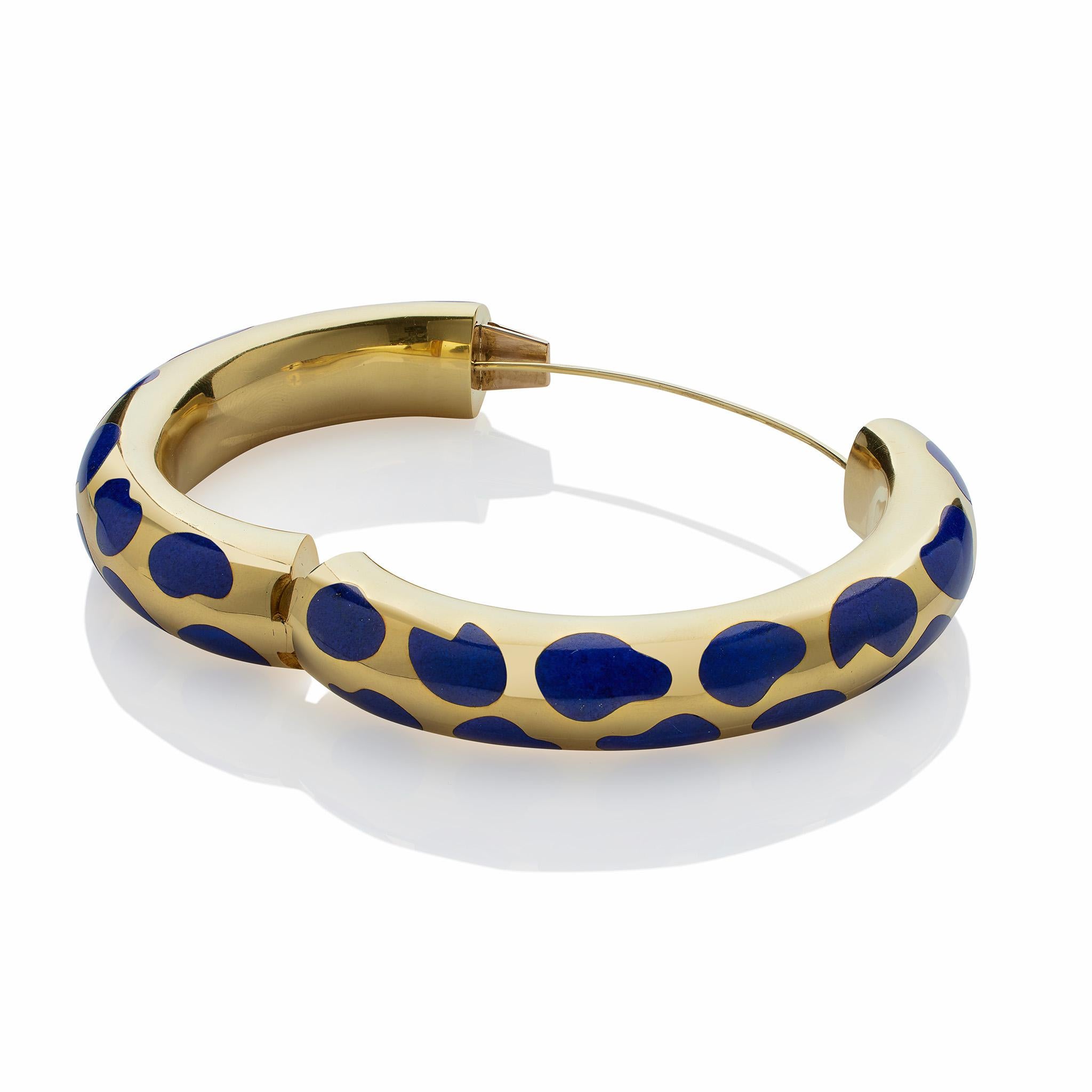 Tiffany & Co. 18K Gold and Lapis Lazuli Bangle Bracelet by Angela Cummings In Excellent Condition In New York, NY