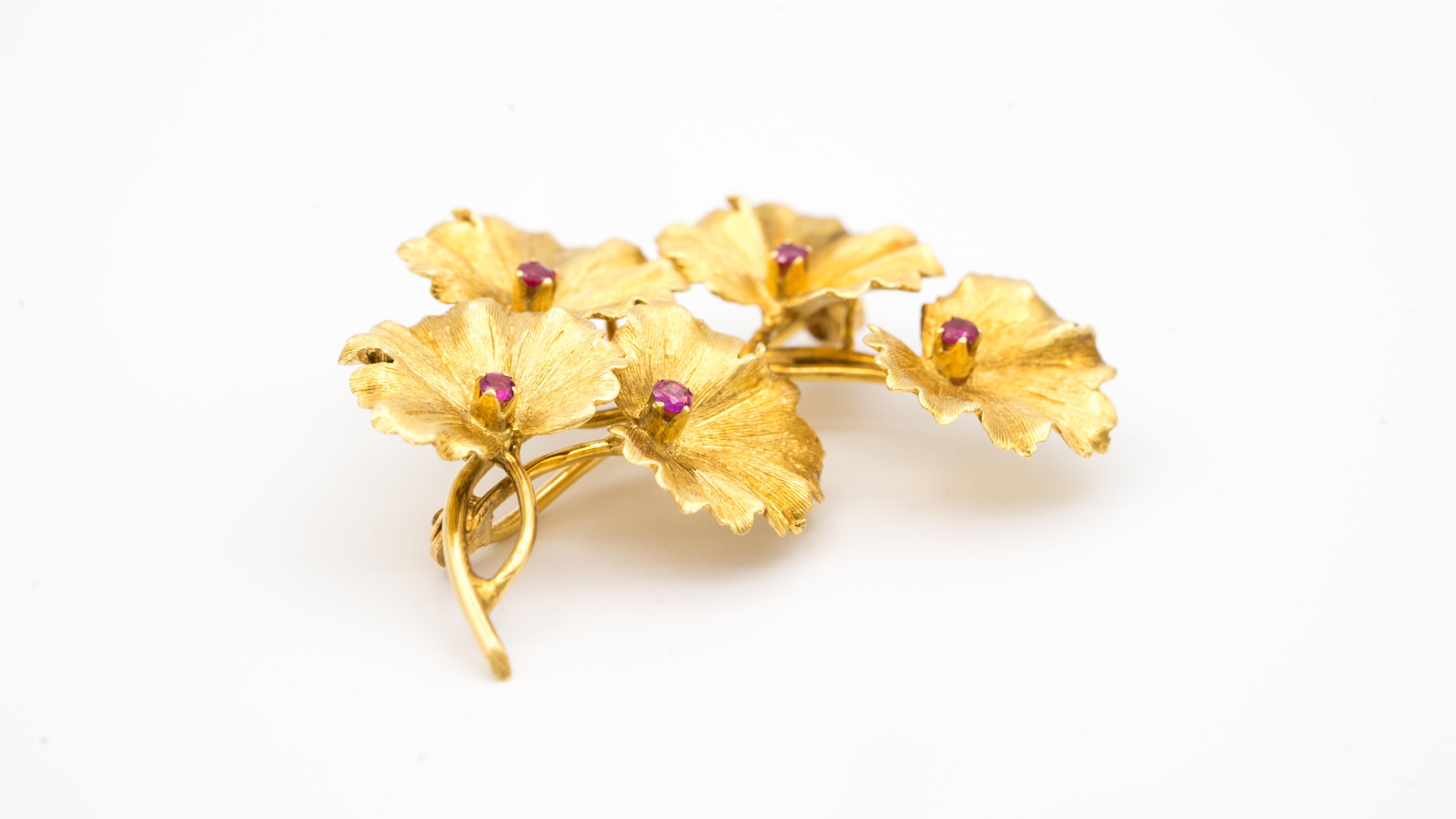 Women's or Men's Tiffany & Co. 18 Karat Gold and Ruby Leaves Brooch, circa 1950s