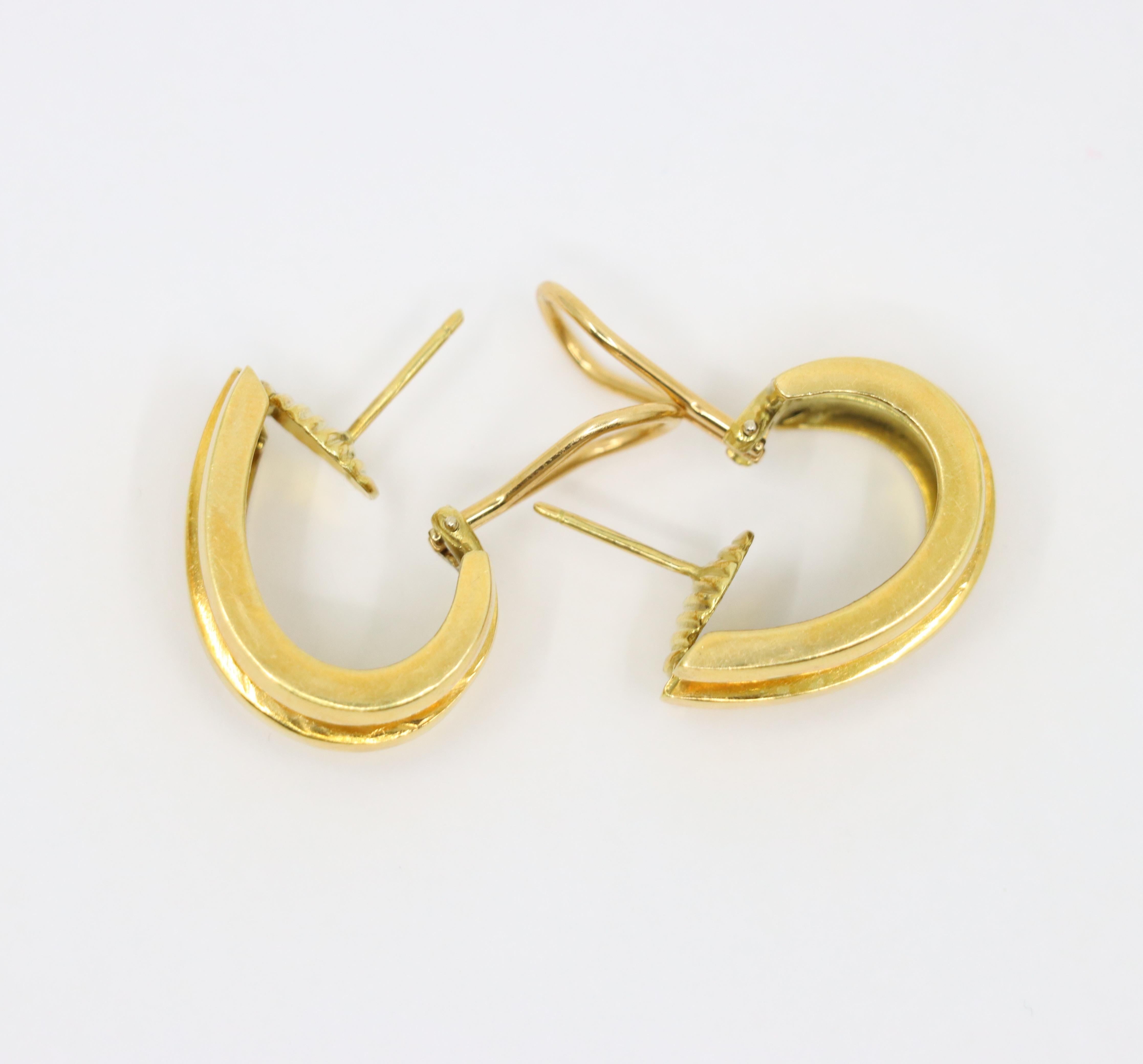 Tiffany & Co. 18K Gold Atlas Hoop Earrings For Sale 7