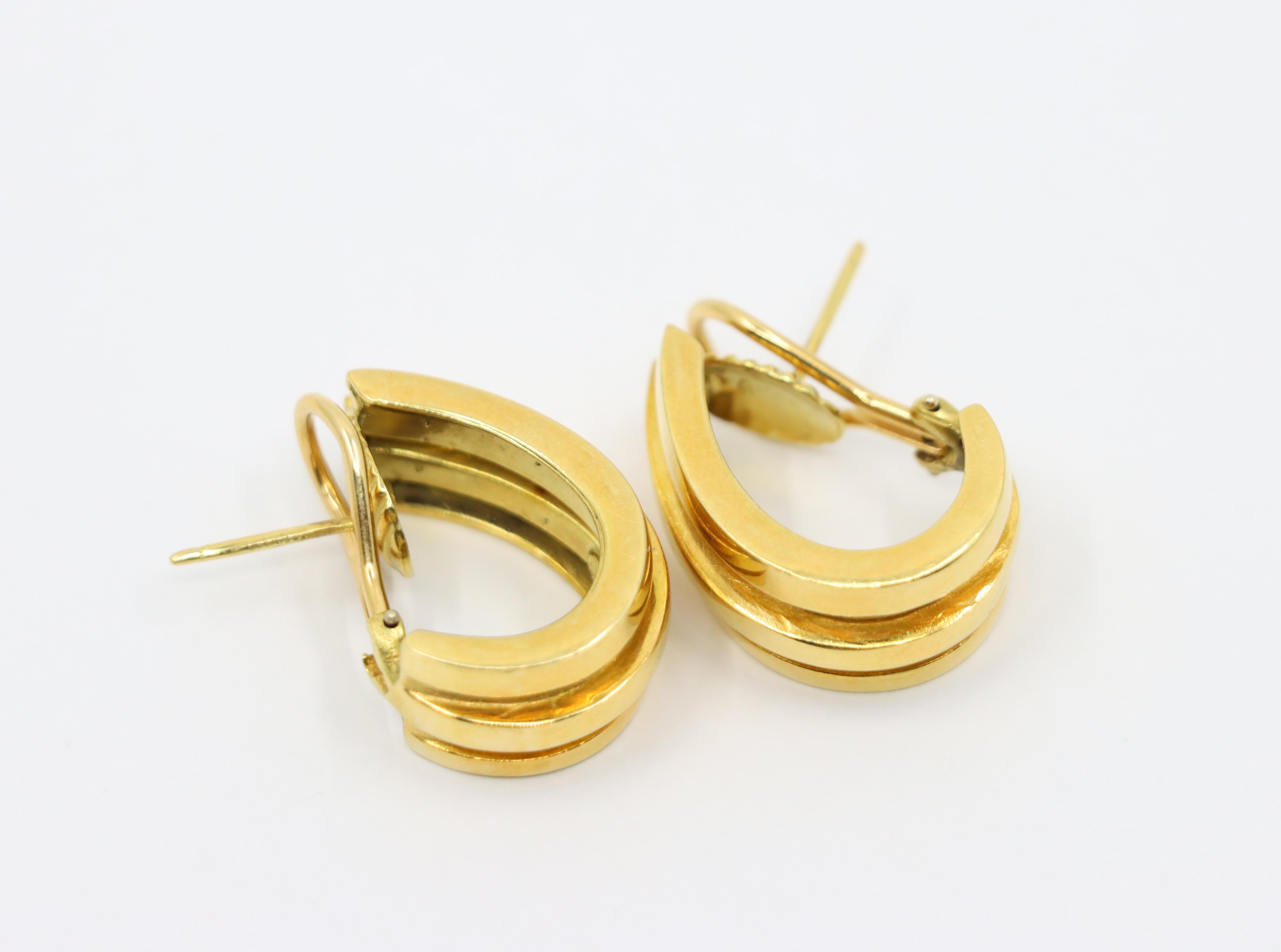 Tiffany & Co. 18K Gold Atlas Hoop Earrings For Sale 1