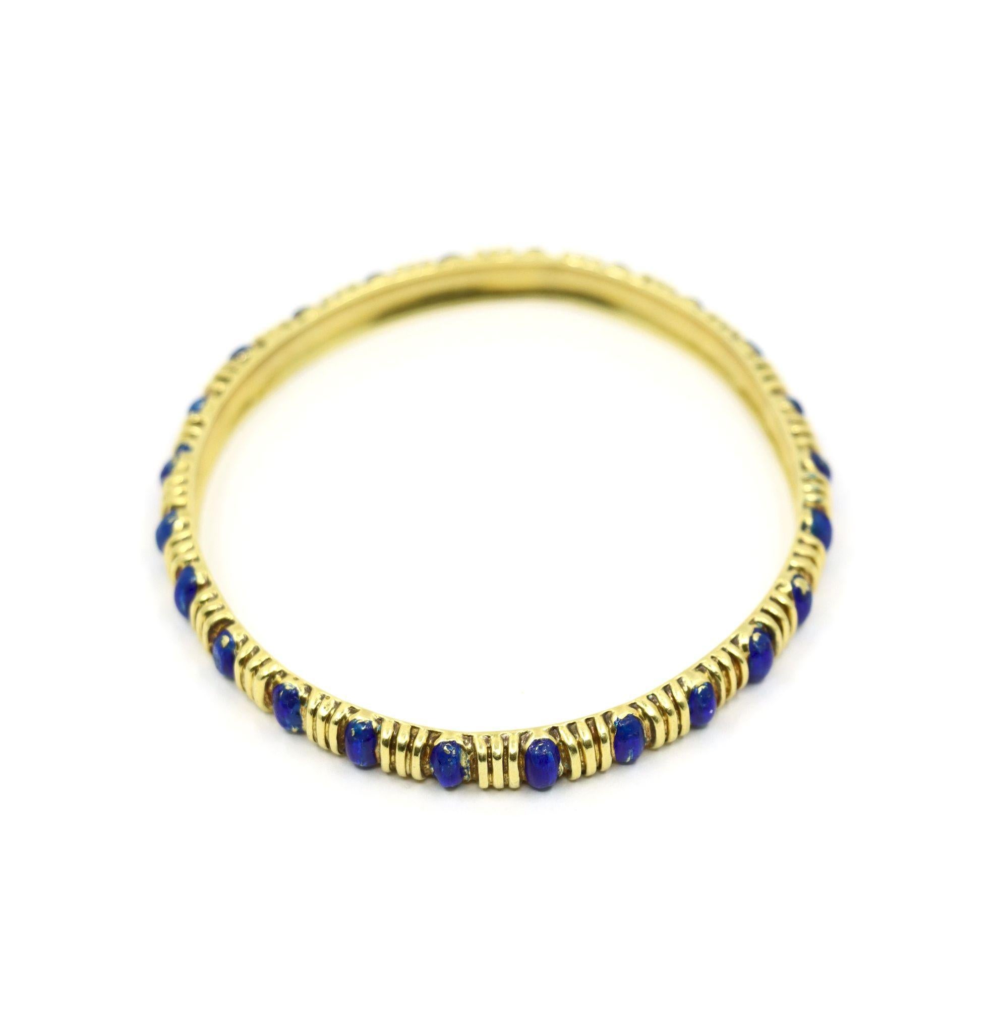 Brazalete Tiffany & Co. de oro de 18 quilates con esmalte azul texturizado en venta 1