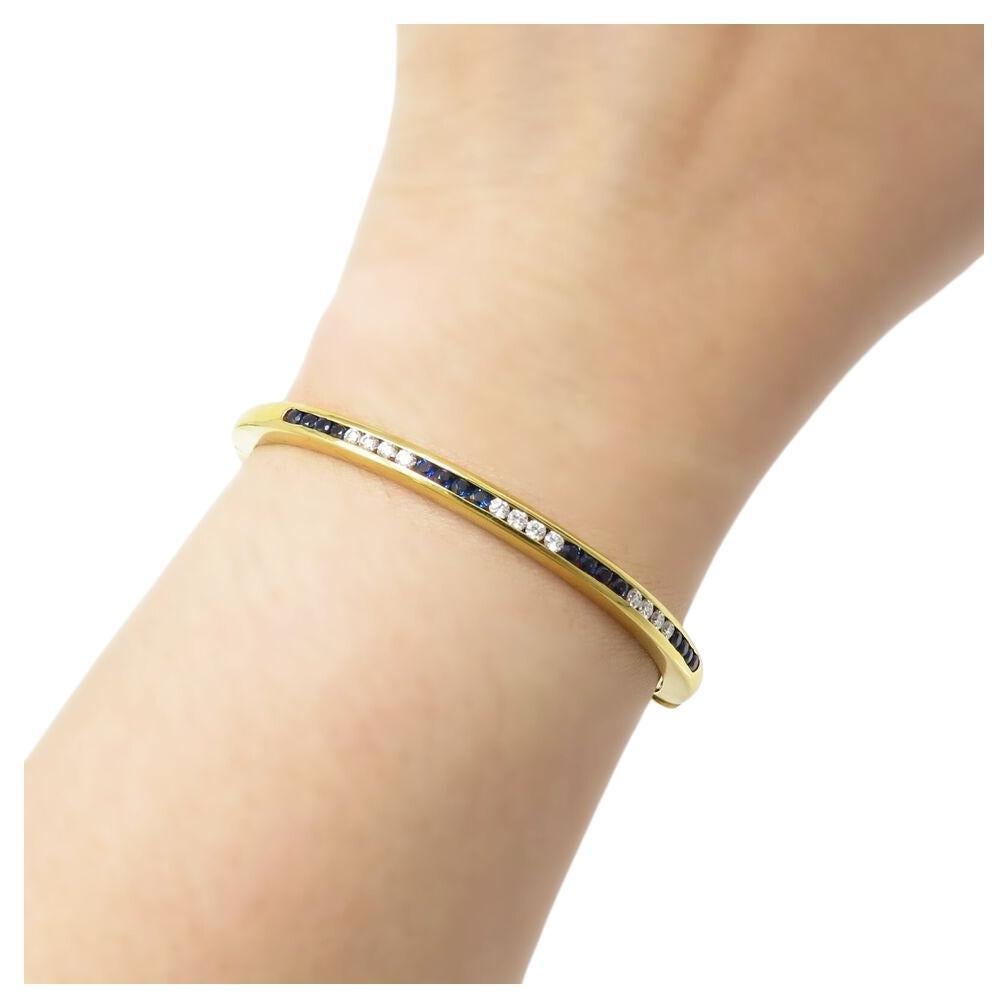 Tiffany & Co. Armband aus 18 Karat Gold mit Diamanten und blauen Saphiren (Rundschliff) im Angebot
