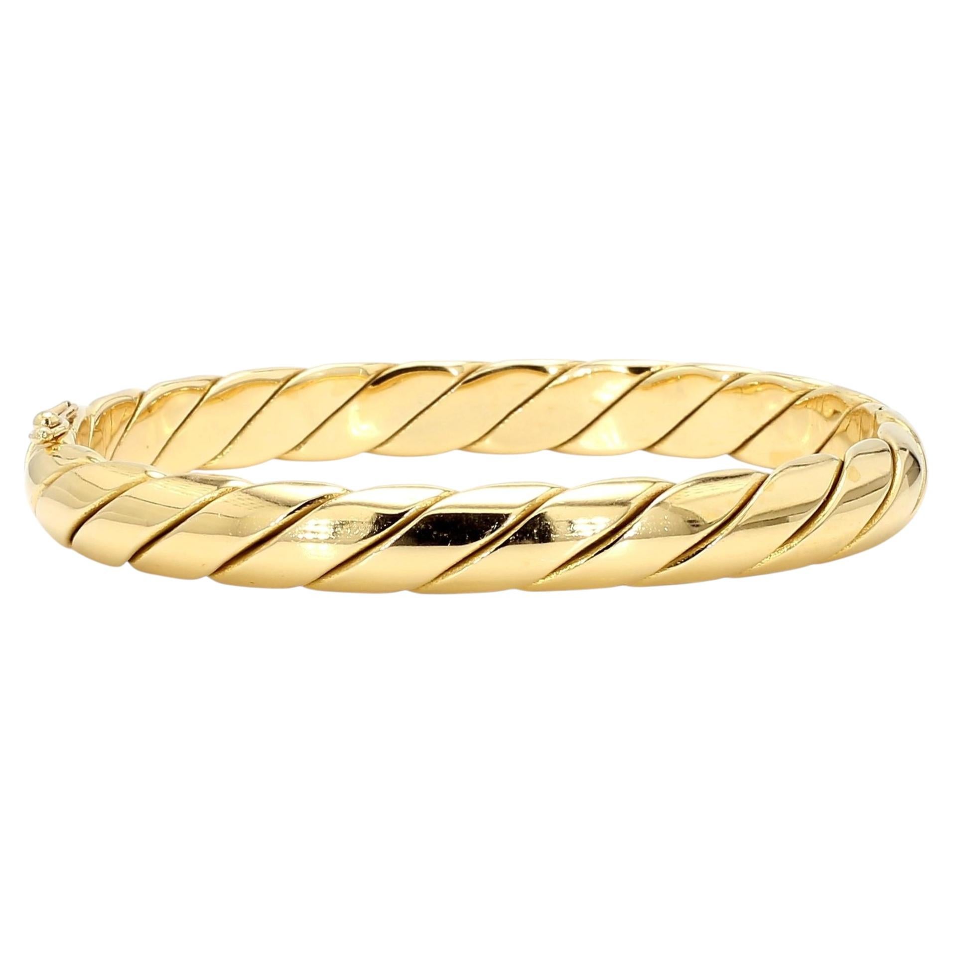 Pair of Vintage Tiffany and Co. 18K Gold Twist Rope Bangles at 1stDibs