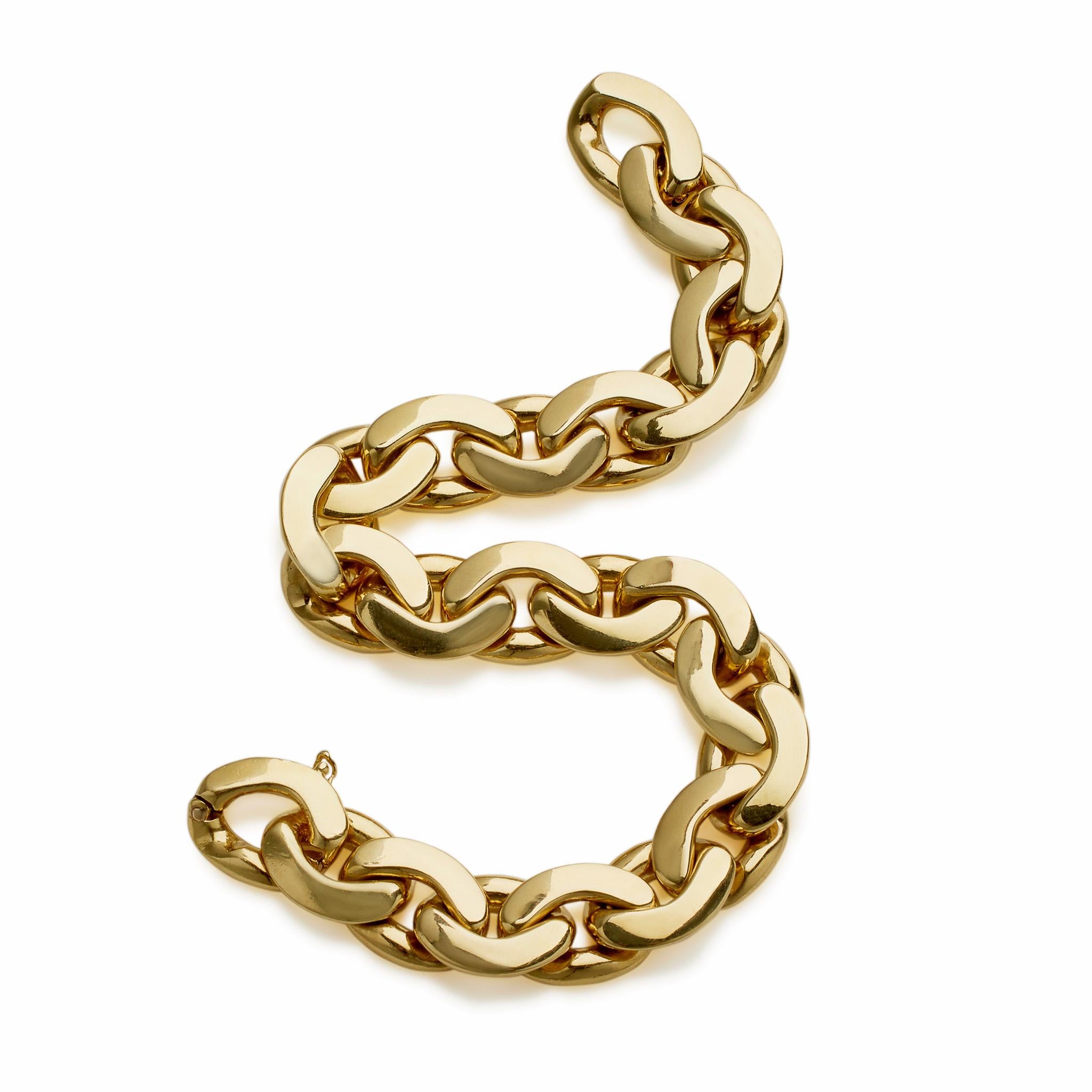 Tiffany & Co. Bracelet à maillons incurvés en or 18 carats Unisexe en vente