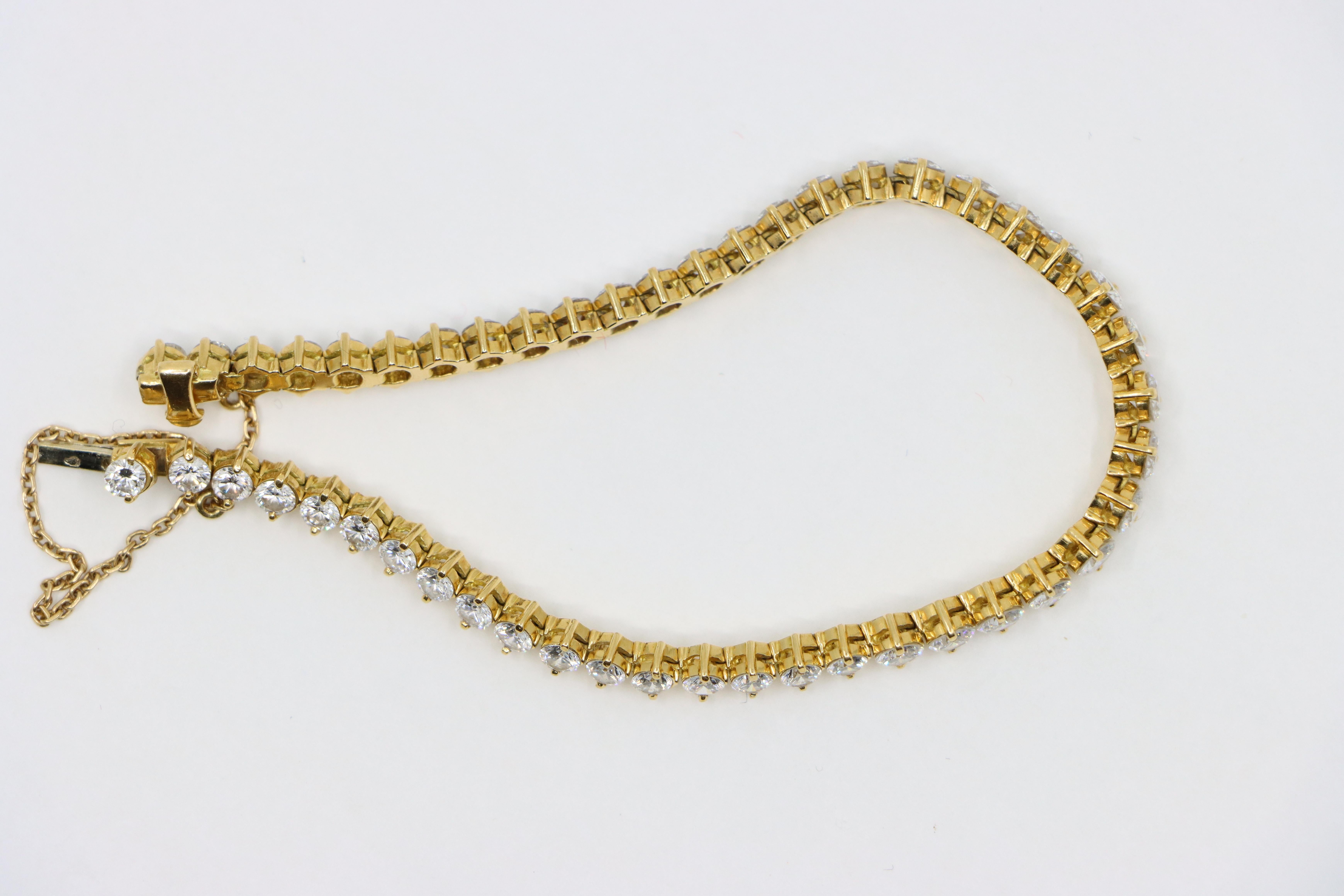 Tiffany & Co. Bracelet en or 18 carats avec diamants en vente 7