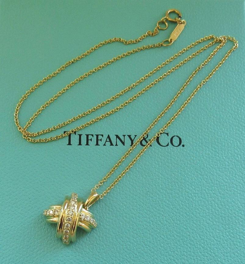 Tiffany & Co. 18k Gold Diamond Signature x Pendant Necklace In Excellent Condition In Los Angeles, CA