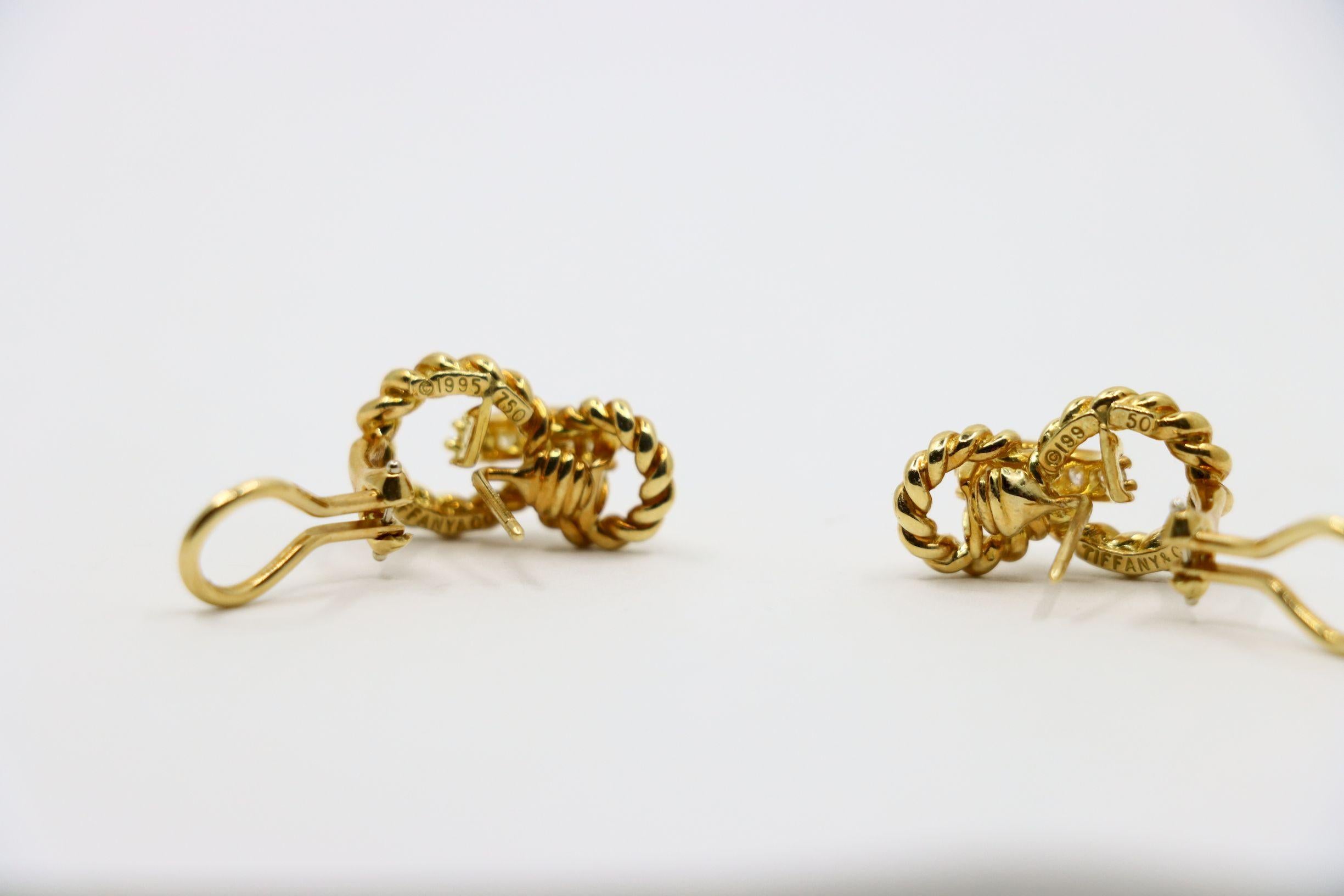 Orecchini a lobo con diamanti in oro 18 carati di Tiffany & Co. in vendita 2