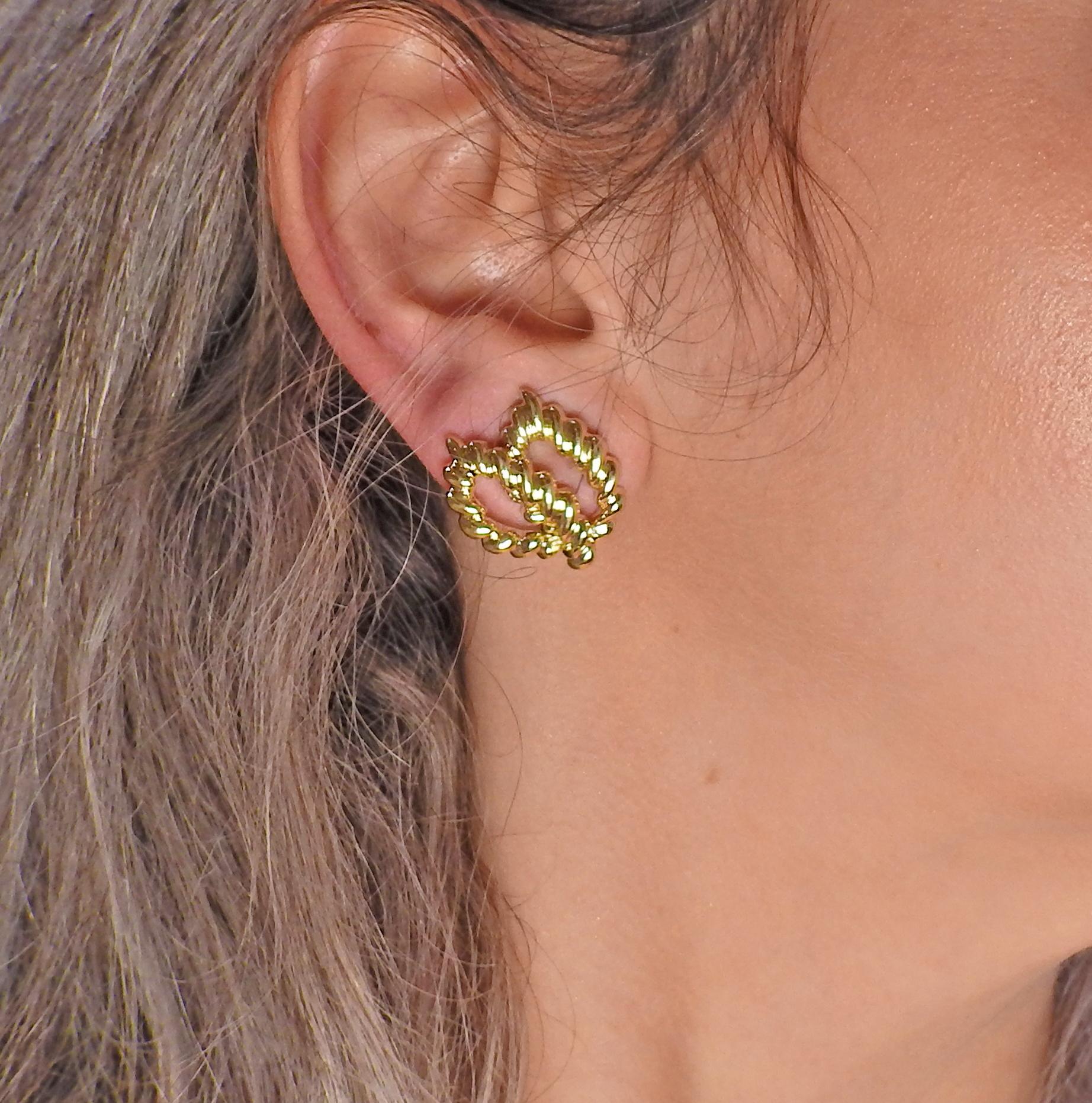Tiffany & Co. 18 Karat Gold Earrings 1