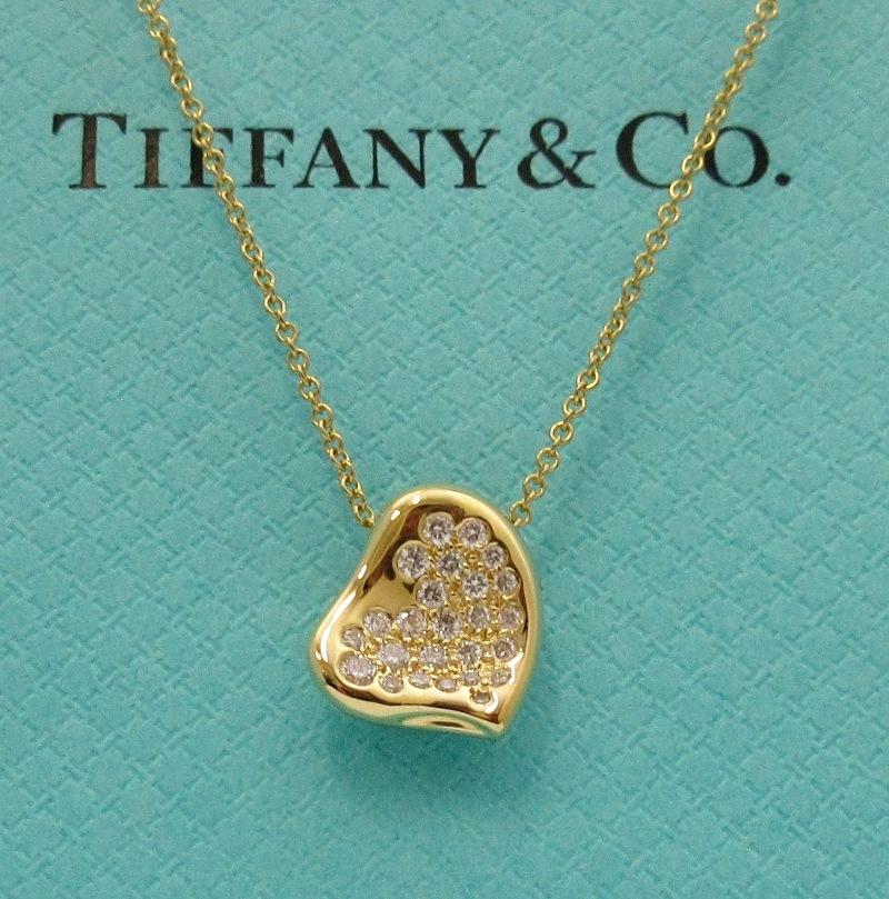 TIFFANY & Co. 18 Karat Gold Elsa Peretti Diamant-Halskette mit Vollherz-Anhänger 

Metall: 18K Gelbgold 
Kette: 16