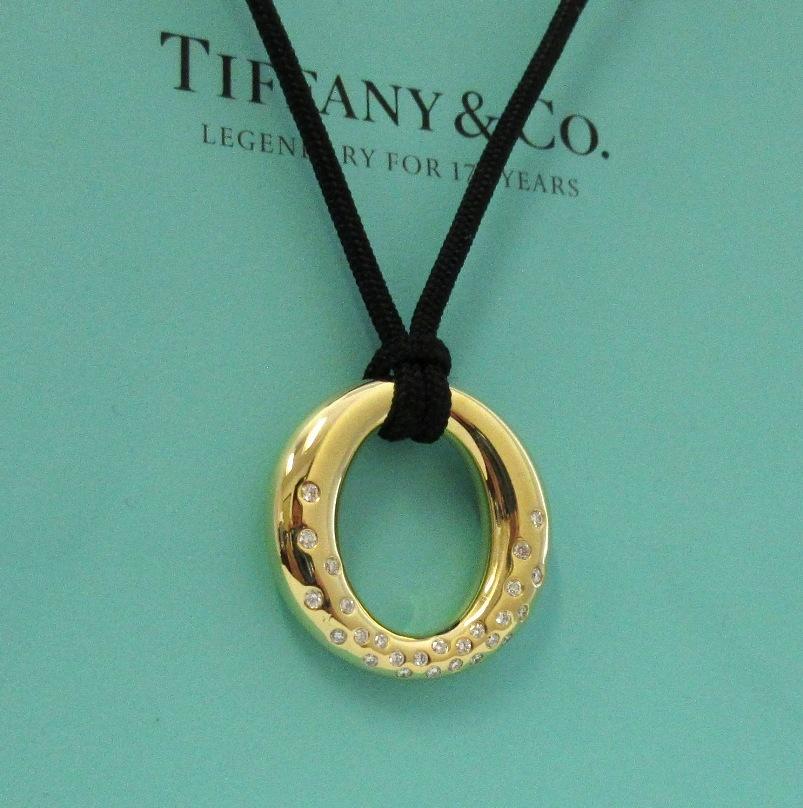TIFFANY & Co. 18K Gold Elsa Peretti Diamant Sevillana Anhänger Halskette im Zustand „Gut“ im Angebot in Los Angeles, CA