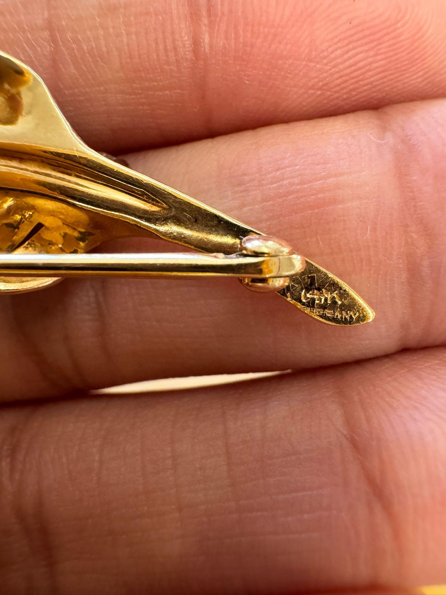 Brilliant Cut Tiffany & Co. 18K Gold Feather Brooch with Diamonds For Sale