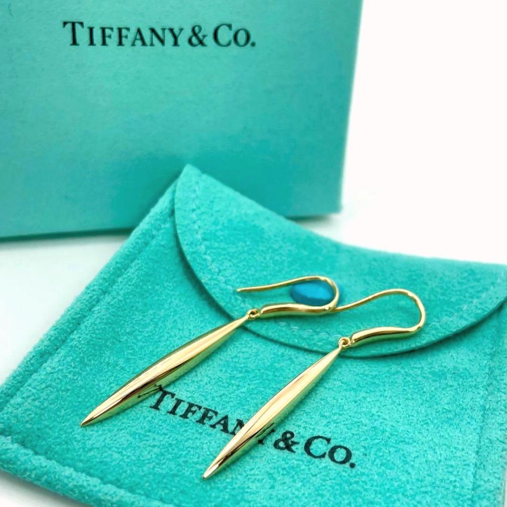 TIFFANY & Co. 18K Gold Feather Earrings For Sale 6