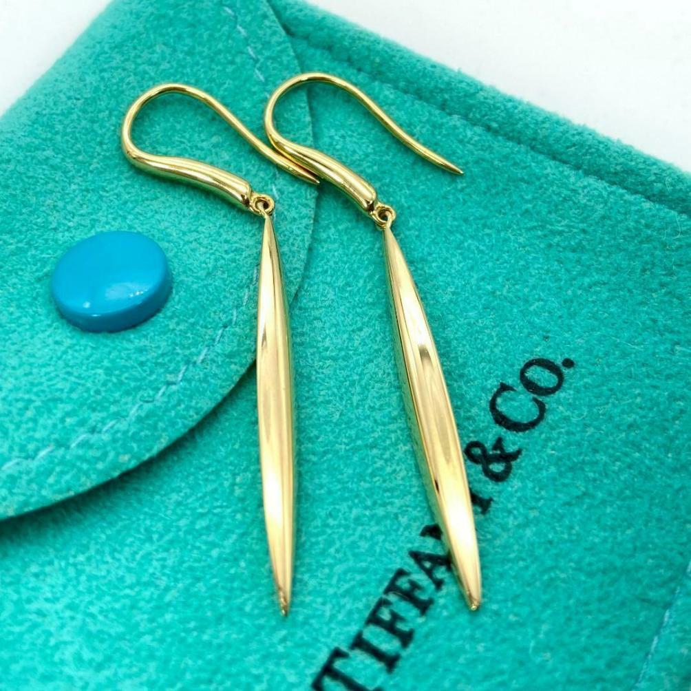 Women's TIFFANY & Co. 18K Gold Feather Earrings For Sale