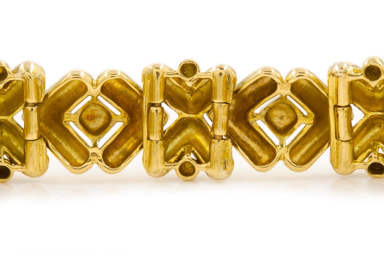 Tiffany and Co. 18k Gold Geometric x and O Link Bracelet at 1stDibs