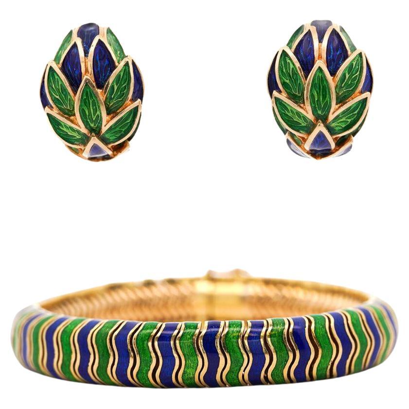 Juego de pendientes y pulsera Tiffany & Co. de oro de 18 quilates con esmalte verde y azul