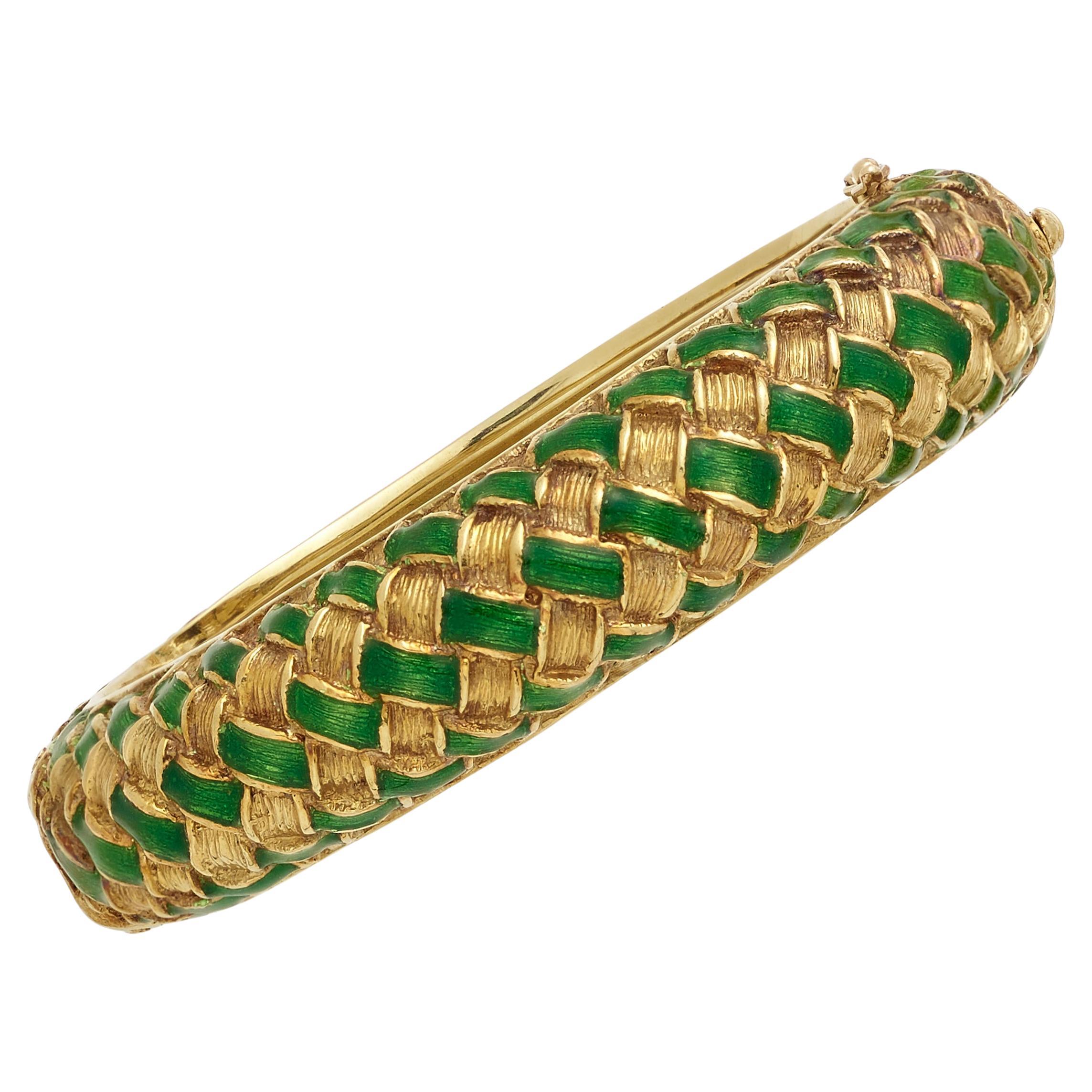 Tiffany & Co. Bracelet jonc basketweave Harlequin en or 18 carats et émail vert, taille 6,5