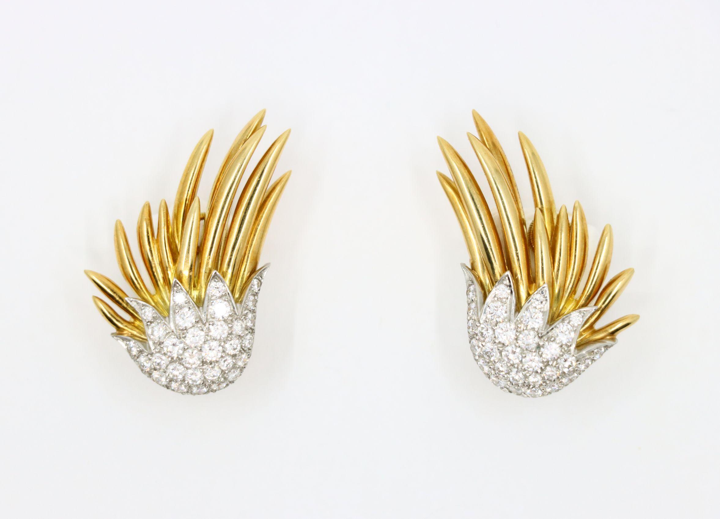 Tiffany & Co. 18K Gold Jean Schlumberger Flame Earrings In Good Condition In Flushing, NY