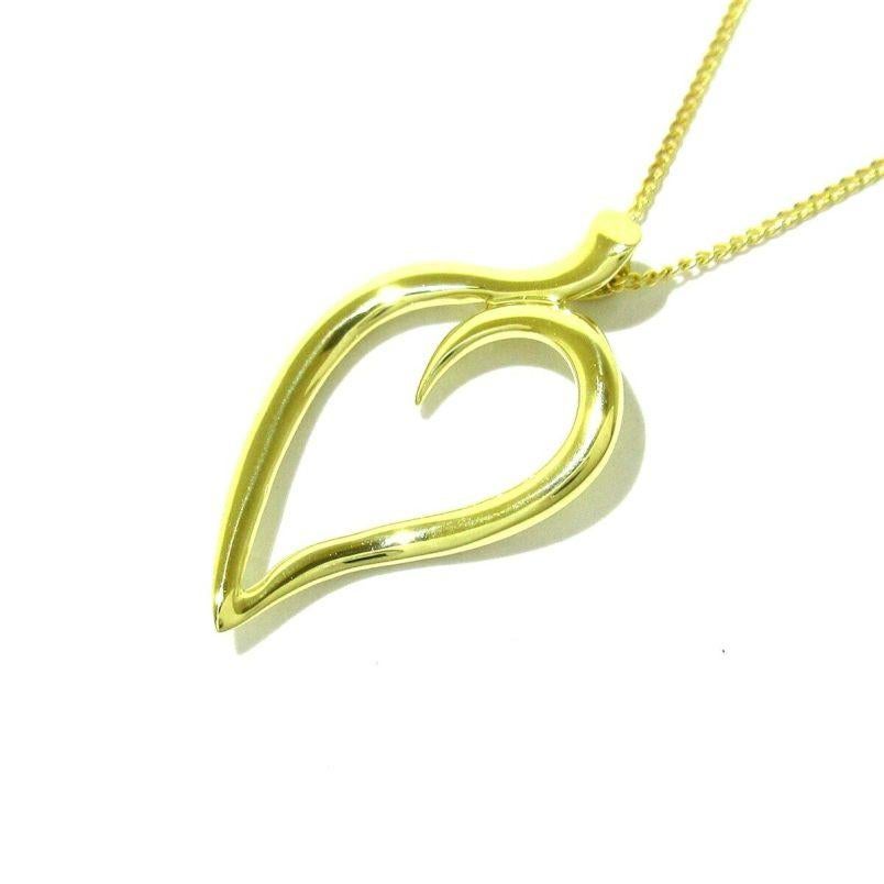 TIFFANY & Co. 18K Gold Leaf Heart Pendant Necklace

Metal: 18K Yellow Gold
Chain: 18