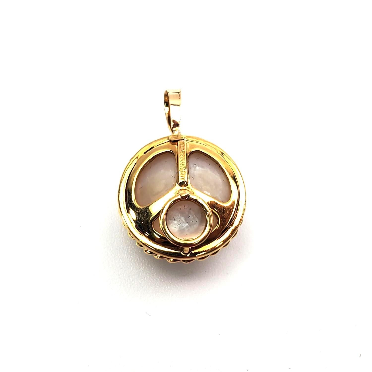 Tiffany Co 18K Gold Mabe Pearl Ribbed Gold Pendant Necklace For Sale 10