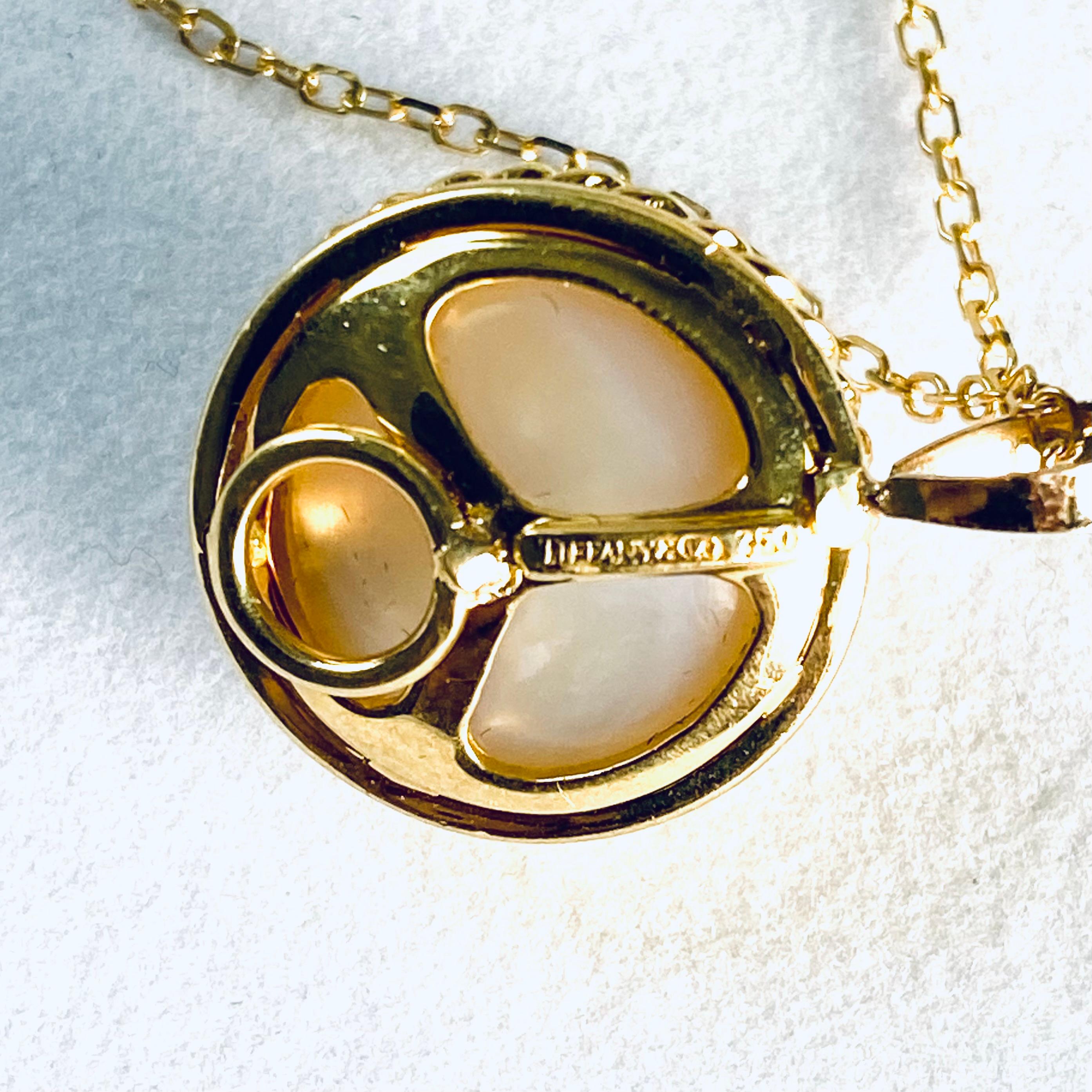 Tiffany Co 18K Gold Mabe Pearl Ribbed Gold Pendant Necklace For Sale 9