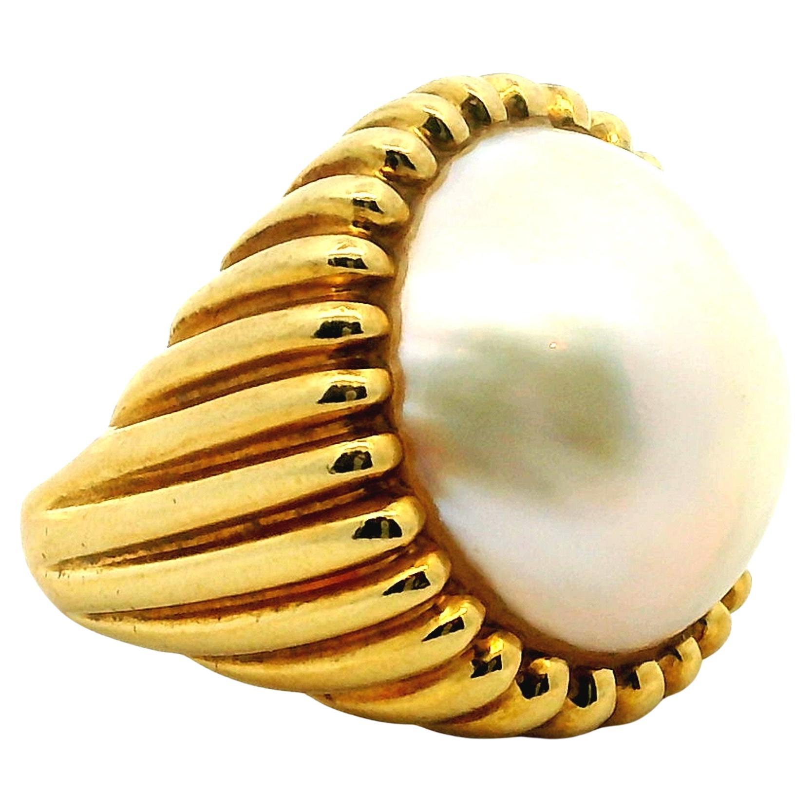 Tiffany & Co. 18K Gold Mabe Pearl Ring, Circa 1970s