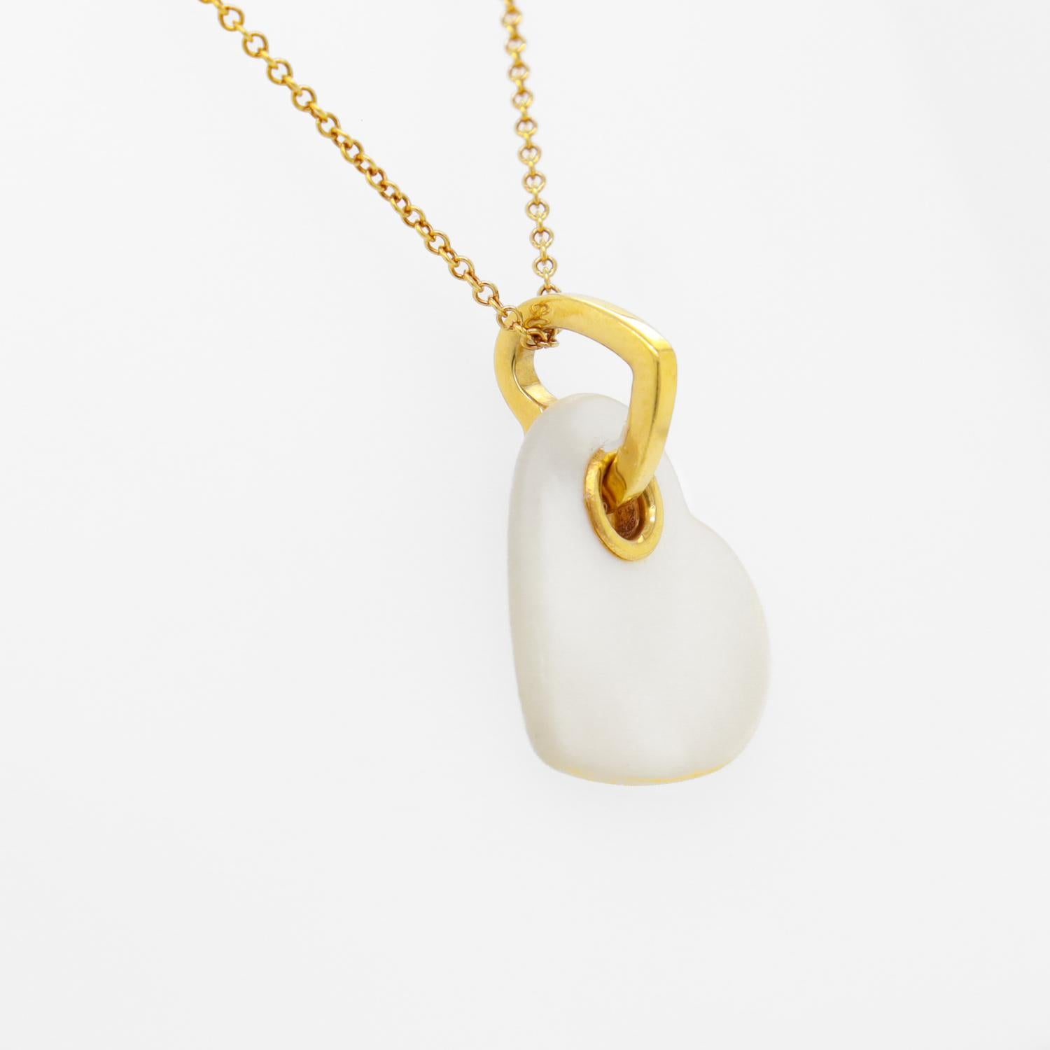 Collana con doppi cuori in oro 18k e madreperla di Tiffany & Co. in vendita 1