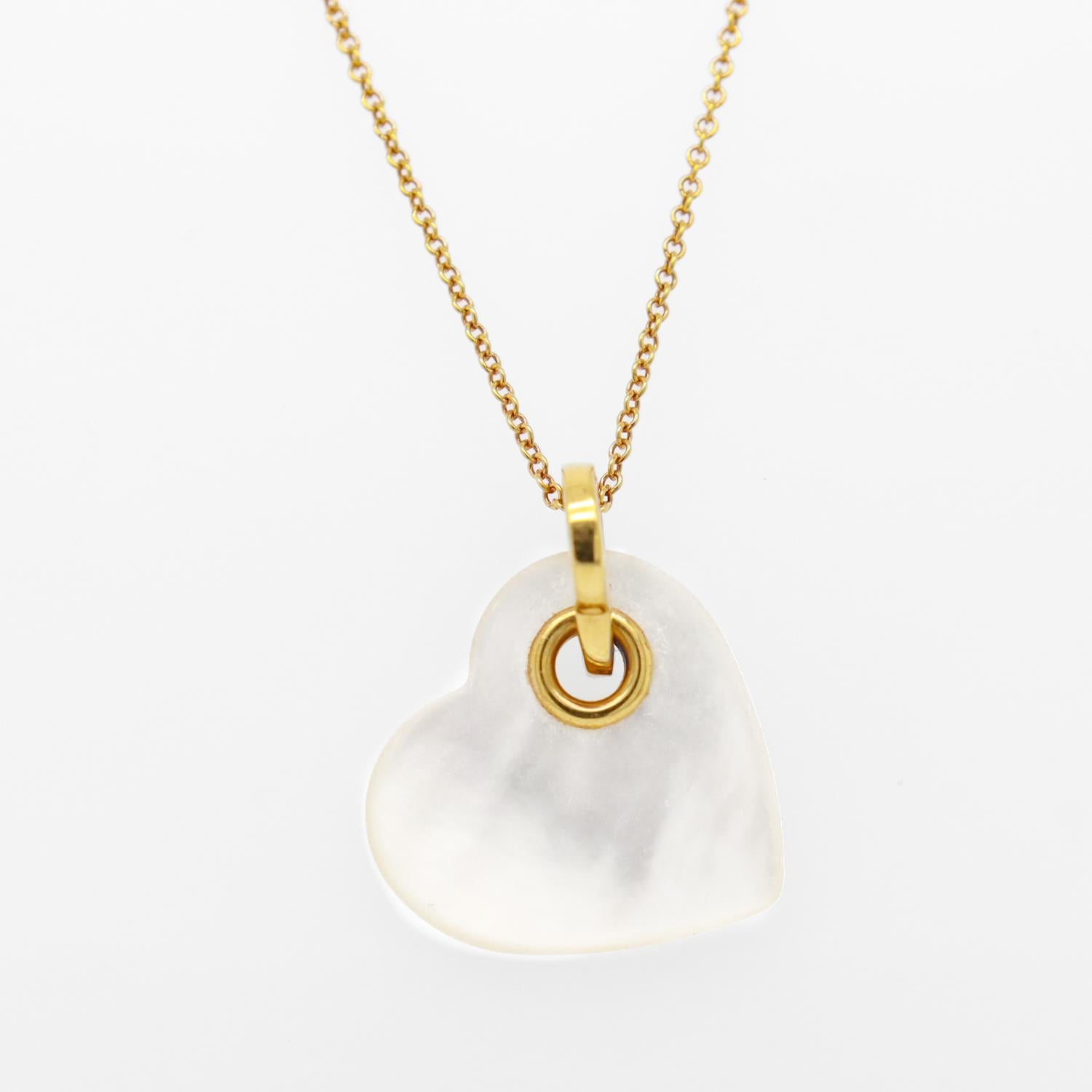 Collana con doppi cuori in oro 18k e madreperla di Tiffany & Co. in vendita 3