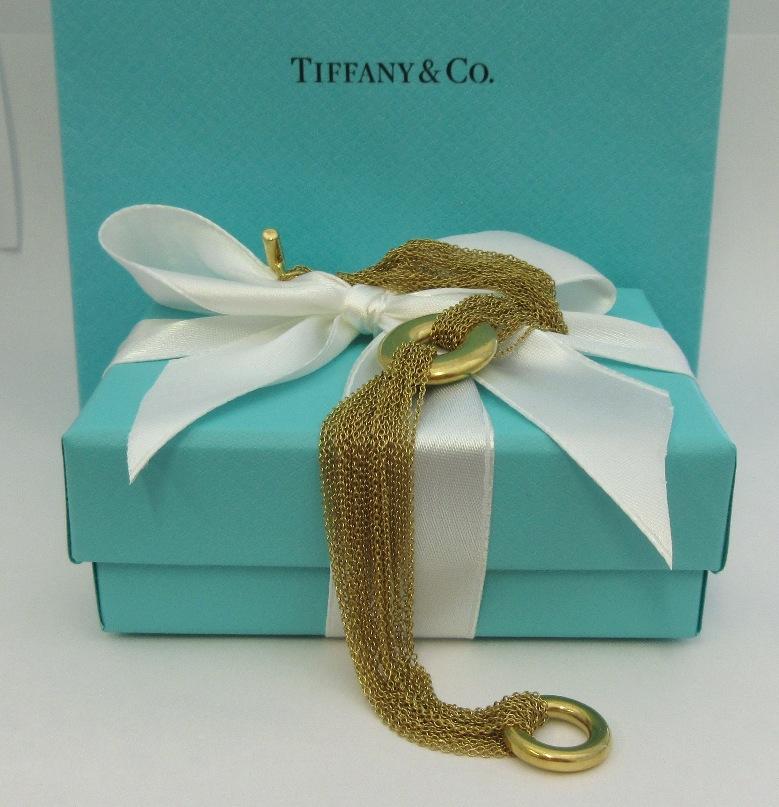 TIFFANY & Co. 18K Gold Multi Strand Mesh Circle Toggle Bracelet For Sale 4