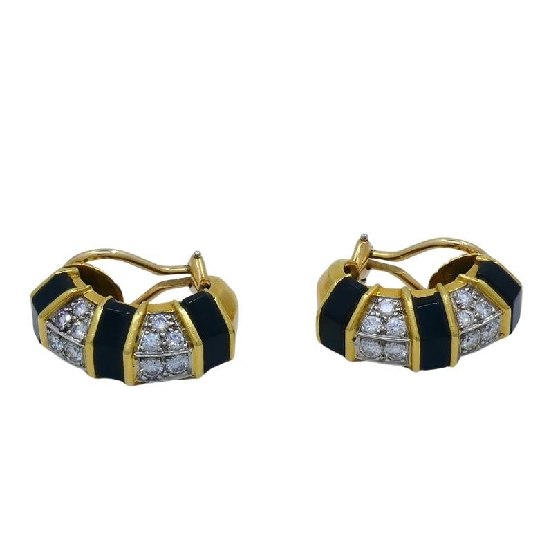 Tiffany & Co. Orecchini a cerchio con diamante e onice in oro 18k In condizioni ottime in vendita a Beverly Hills, CA