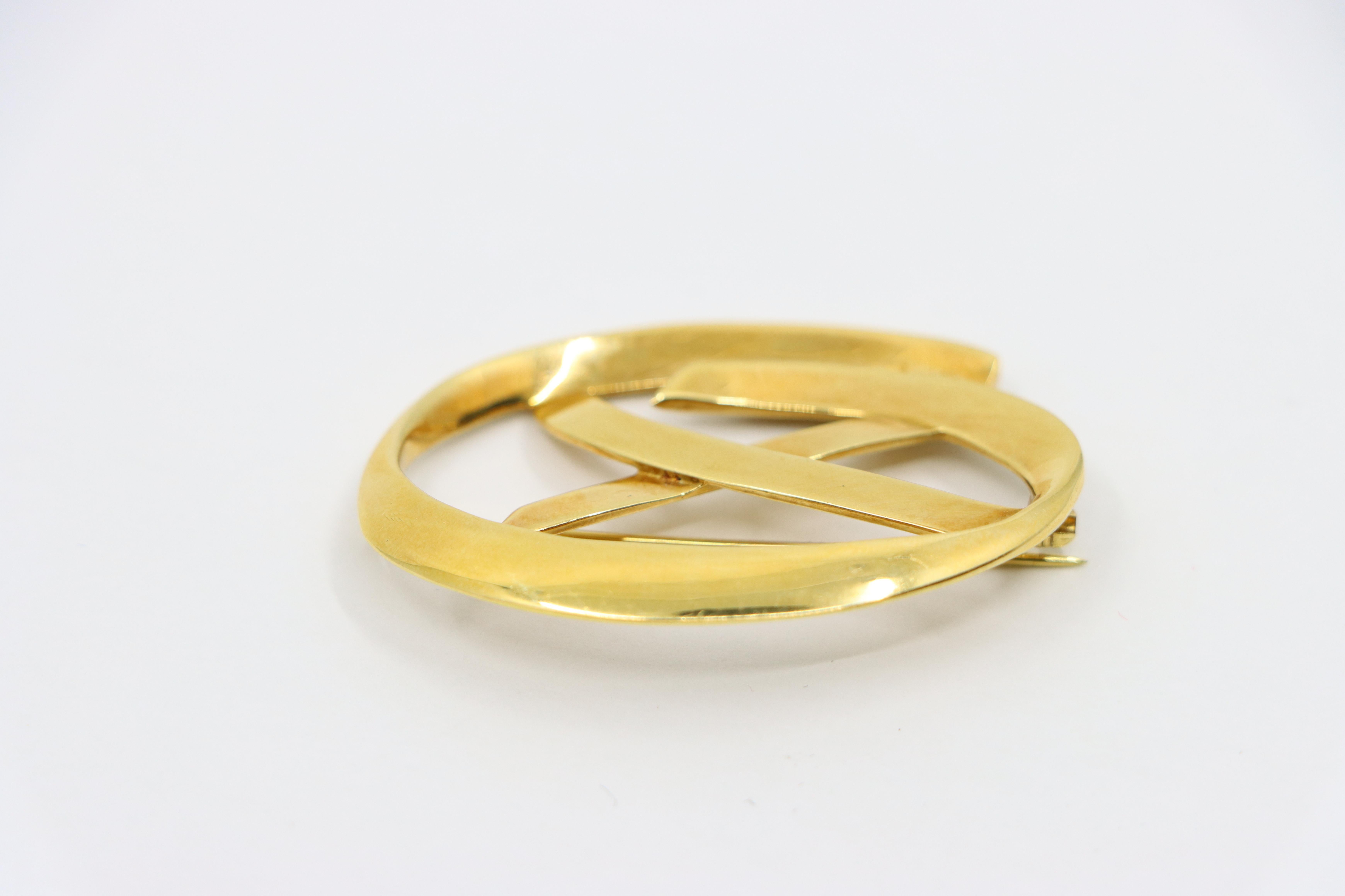Tiffany & Co. 18K Gold Paloma Picasso Kiss Brooch For Sale 3
