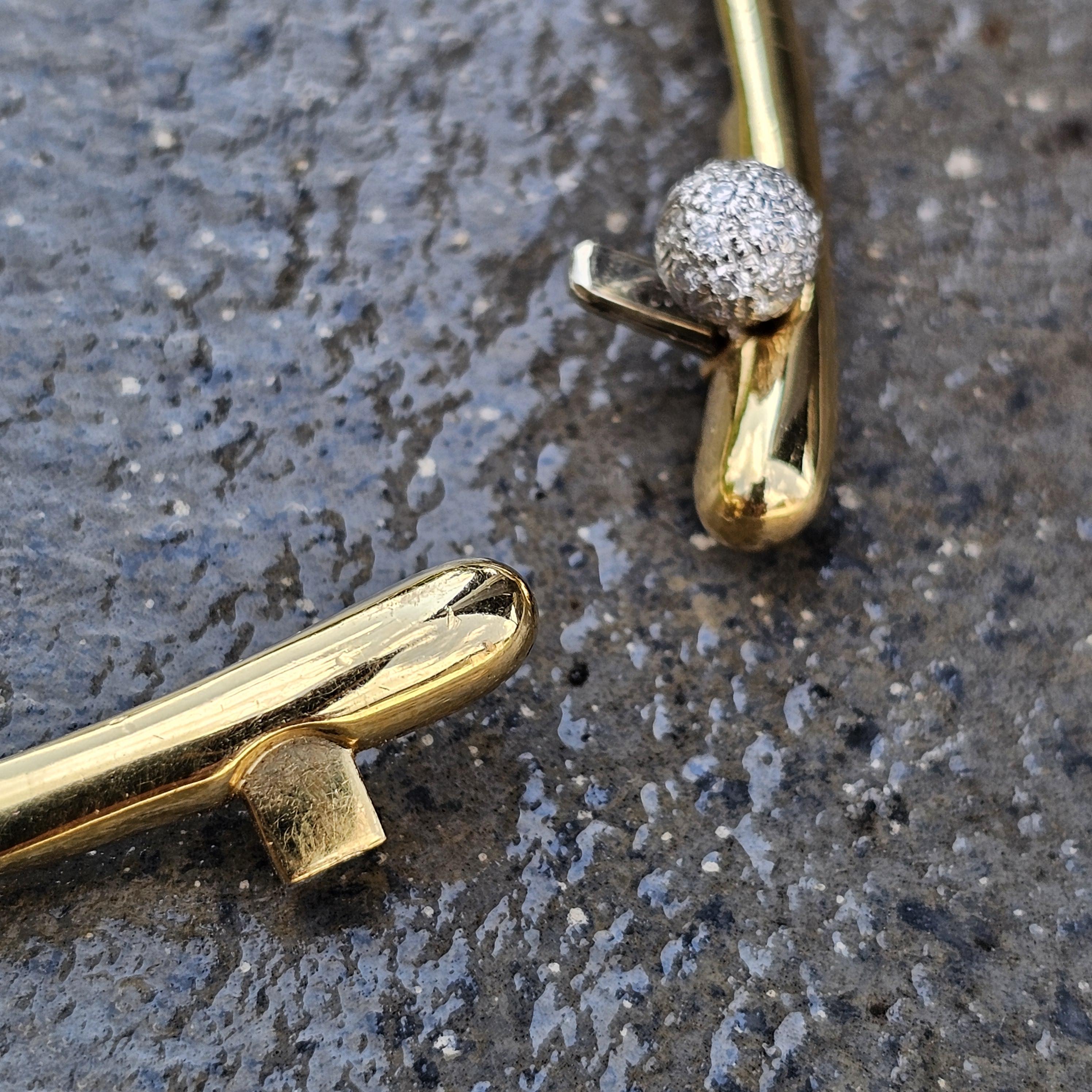 Donna Tiffany & Co. Collana Omega Ball in oro 18k e platino con pavé di diamanti 34,1g in vendita