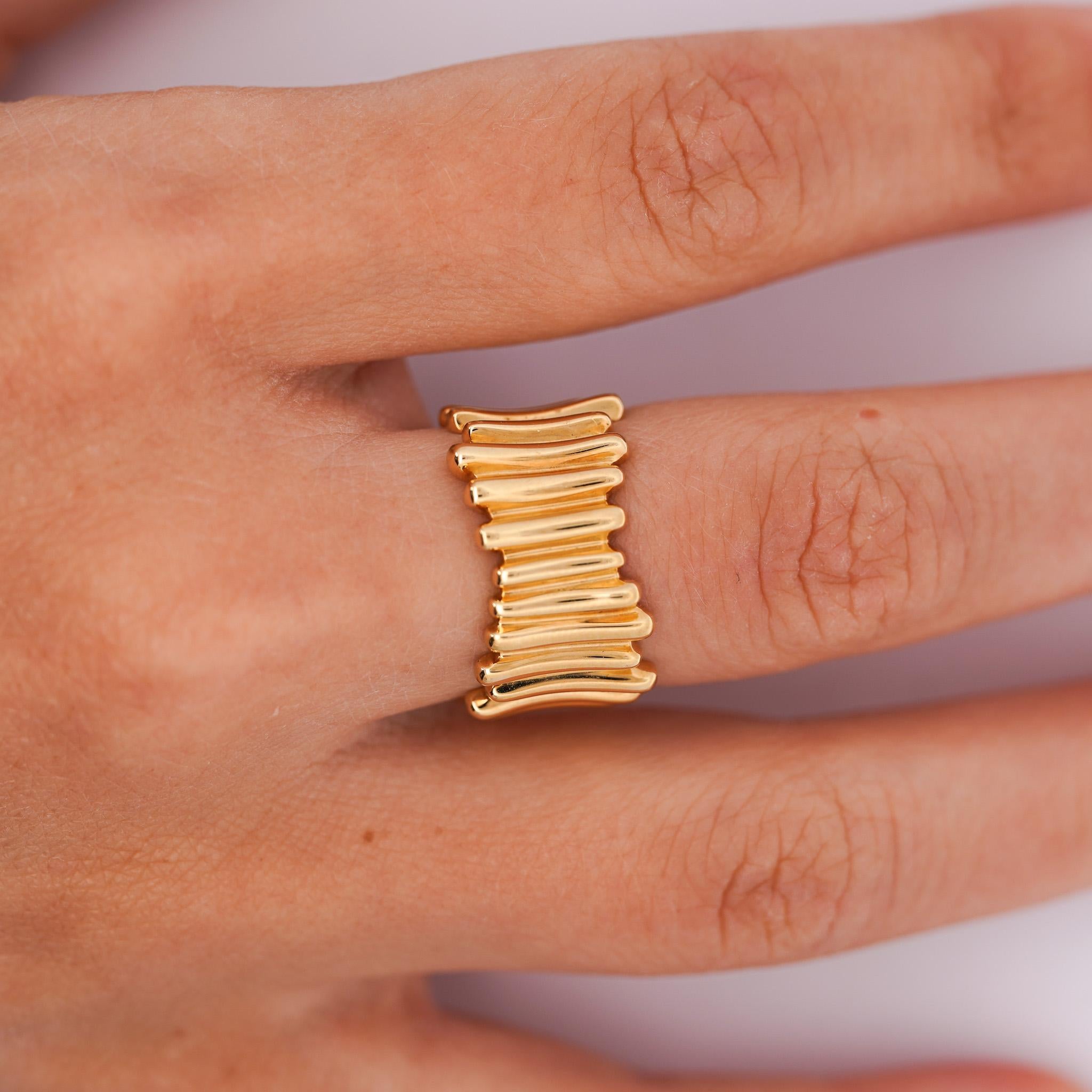 Tiffany & Co. 18K Gold Ribbed Band Ring Circa 2002 3